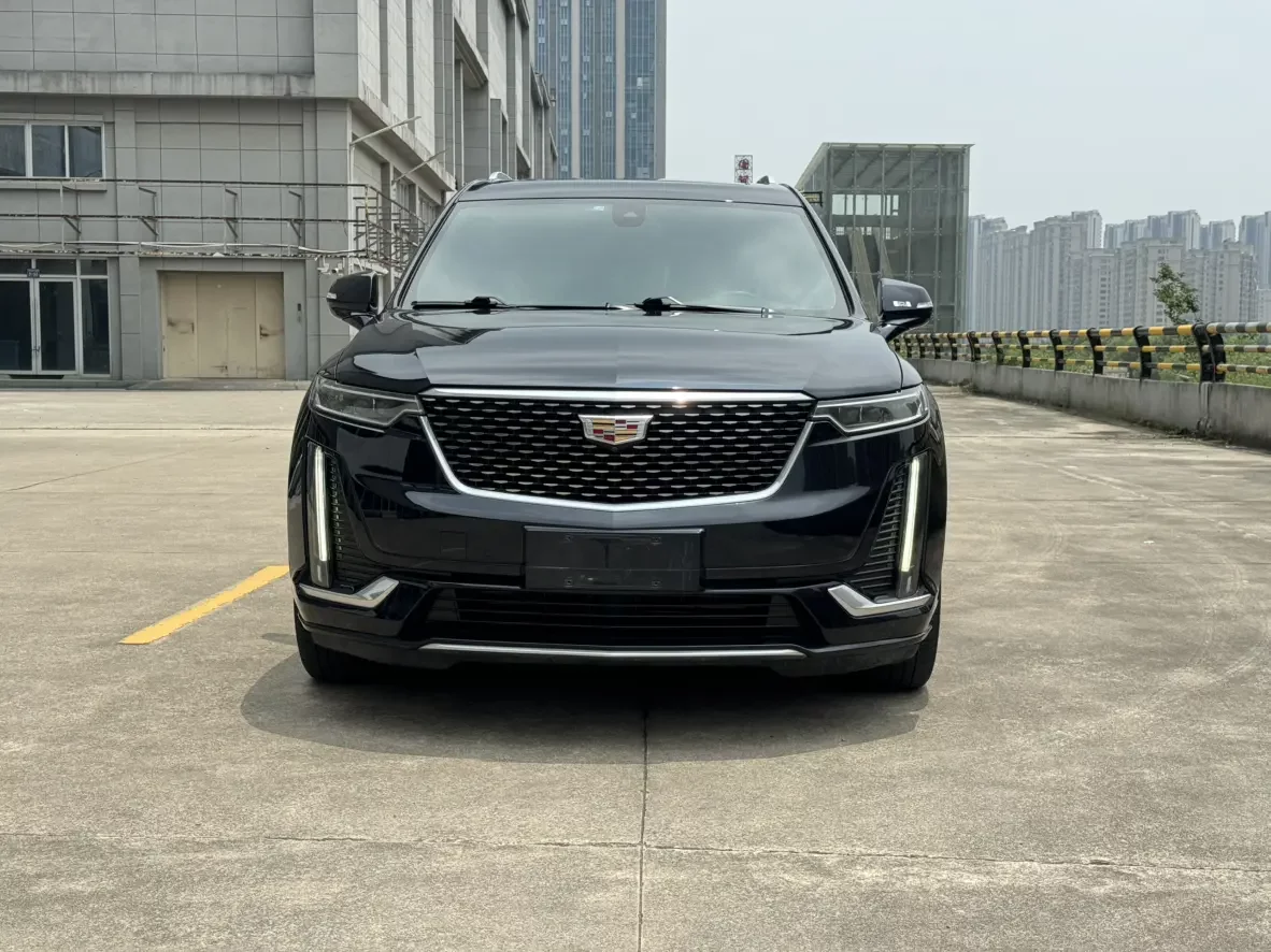 Cadillac XT6