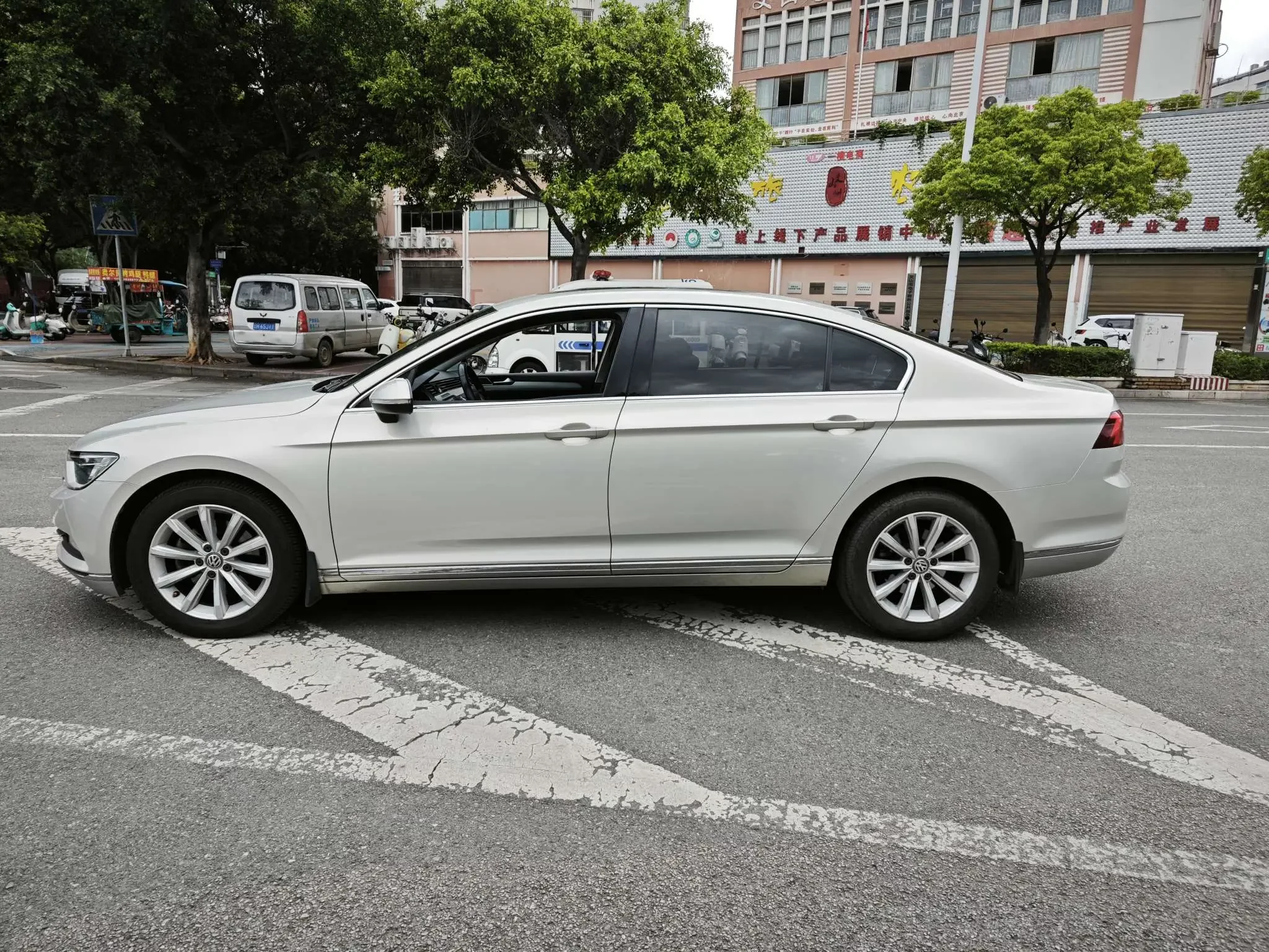 Volkswagen Magotan