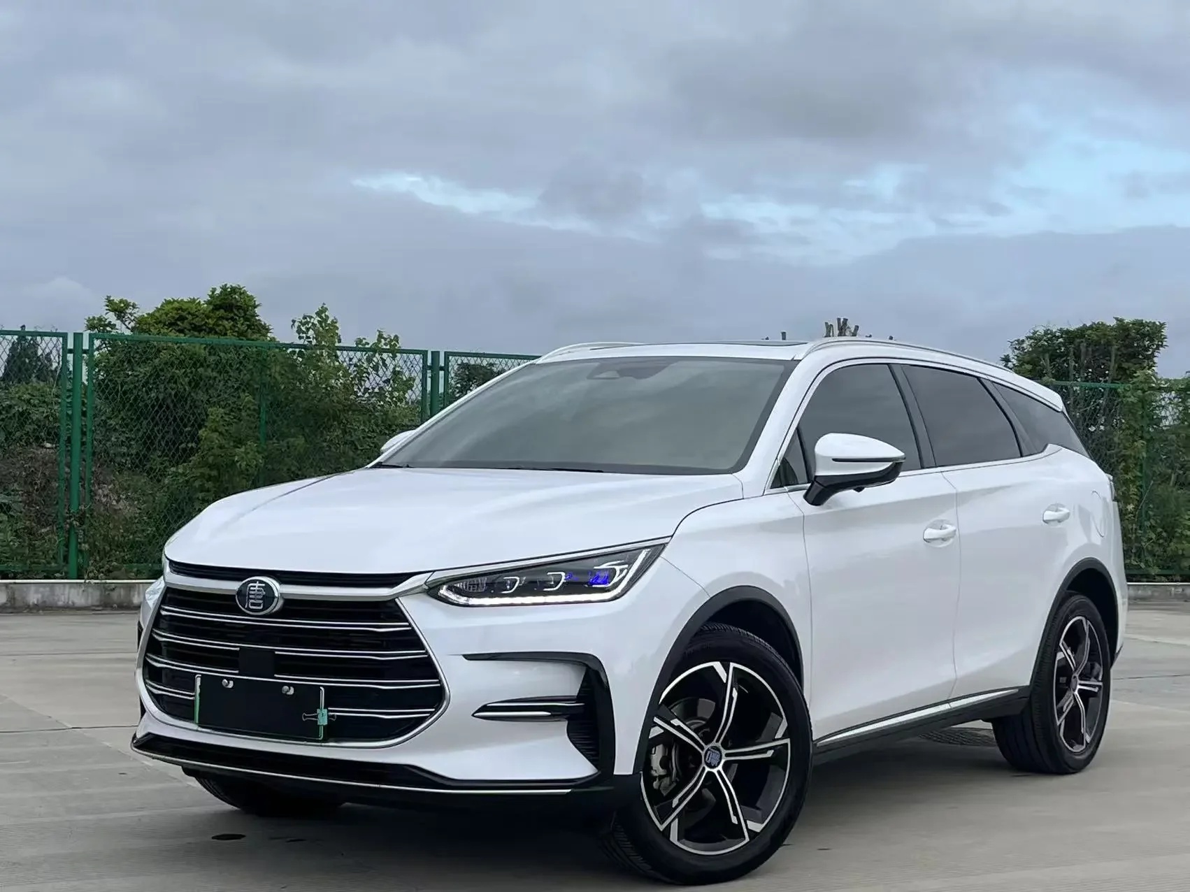 BYD Tang DM