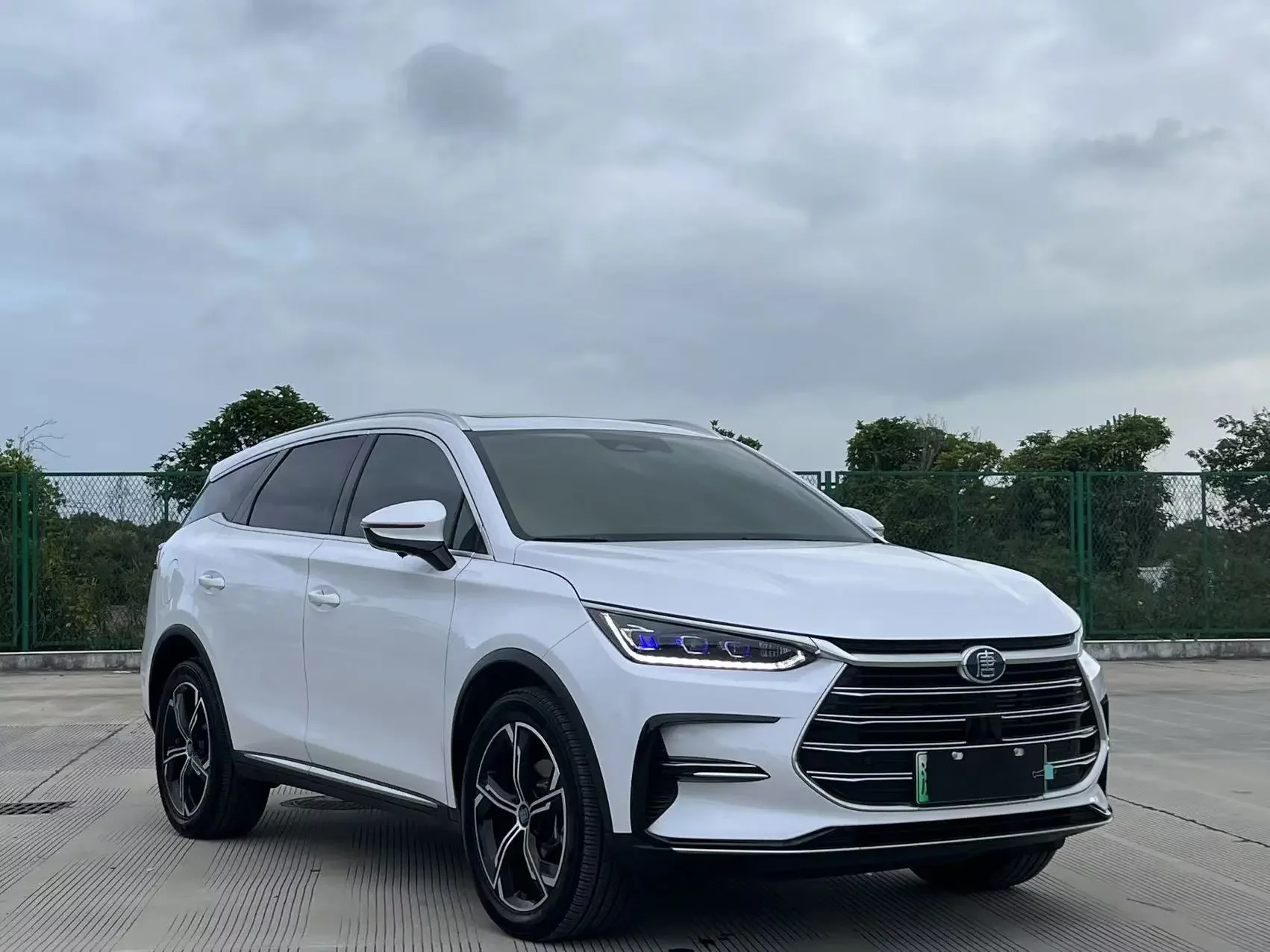 BYD Tang DM
