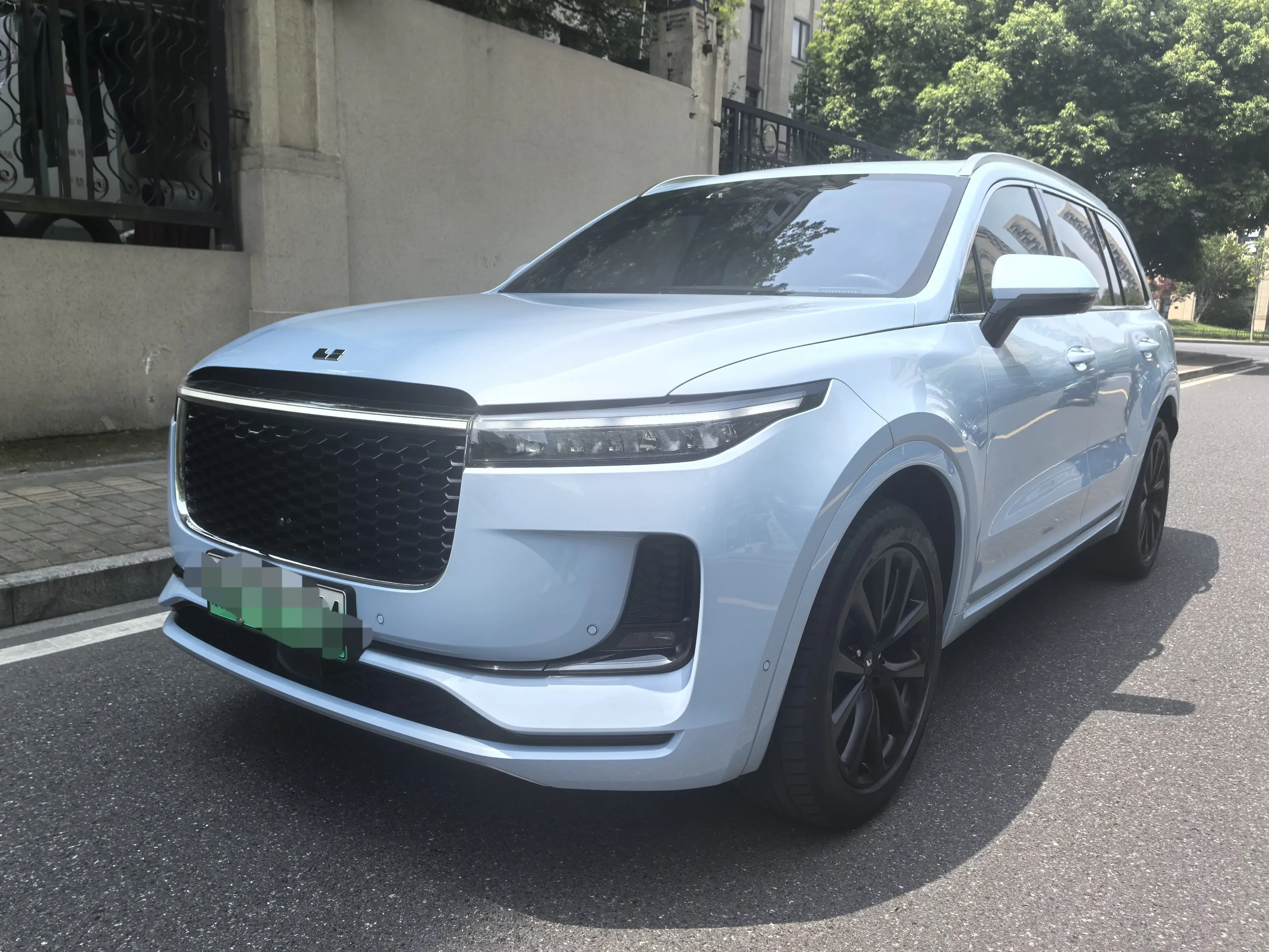 Li ONE (Ideal ONE)  из Китая