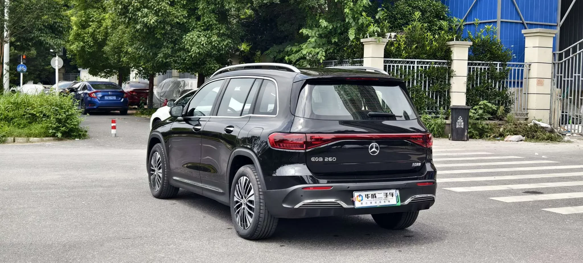 Mercedes-Benz EQB
