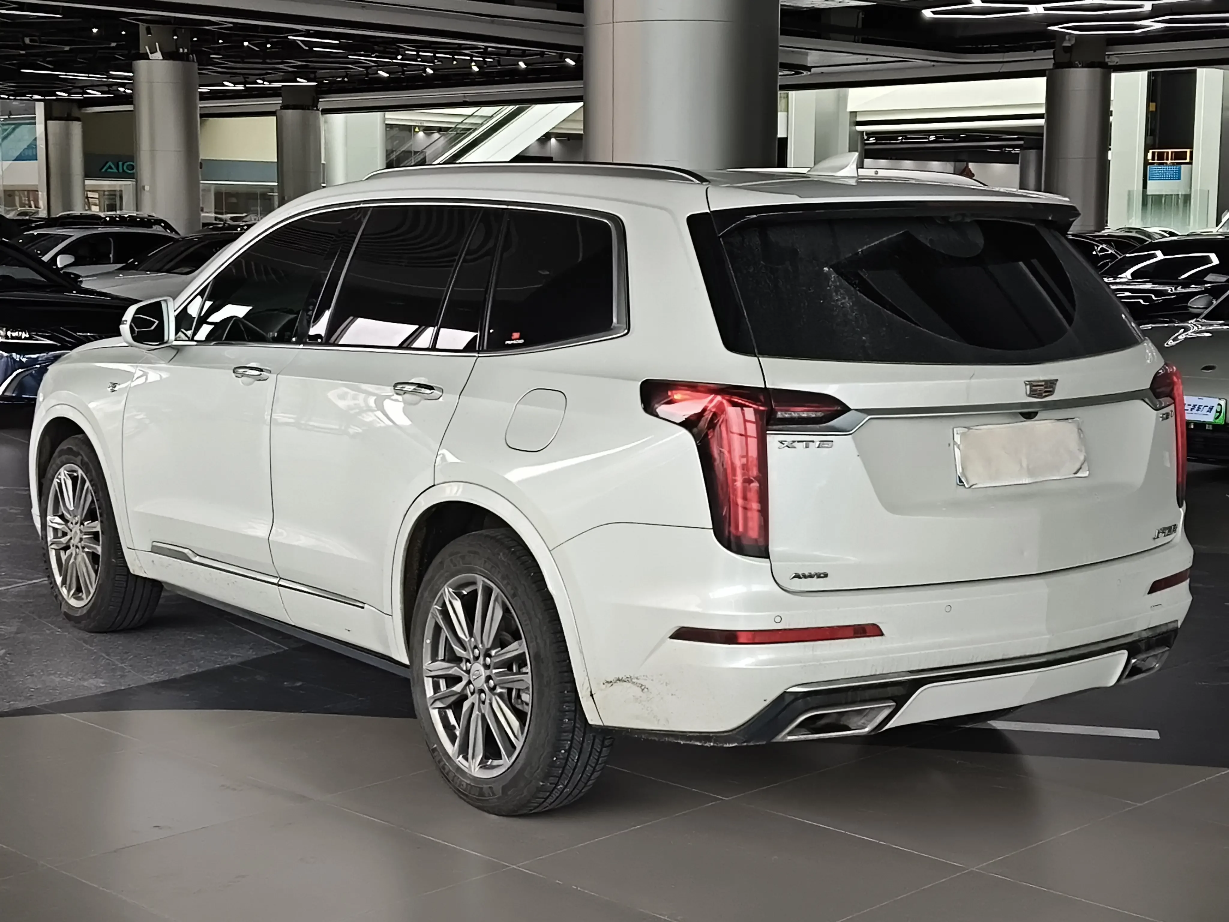 Cadillac XT6