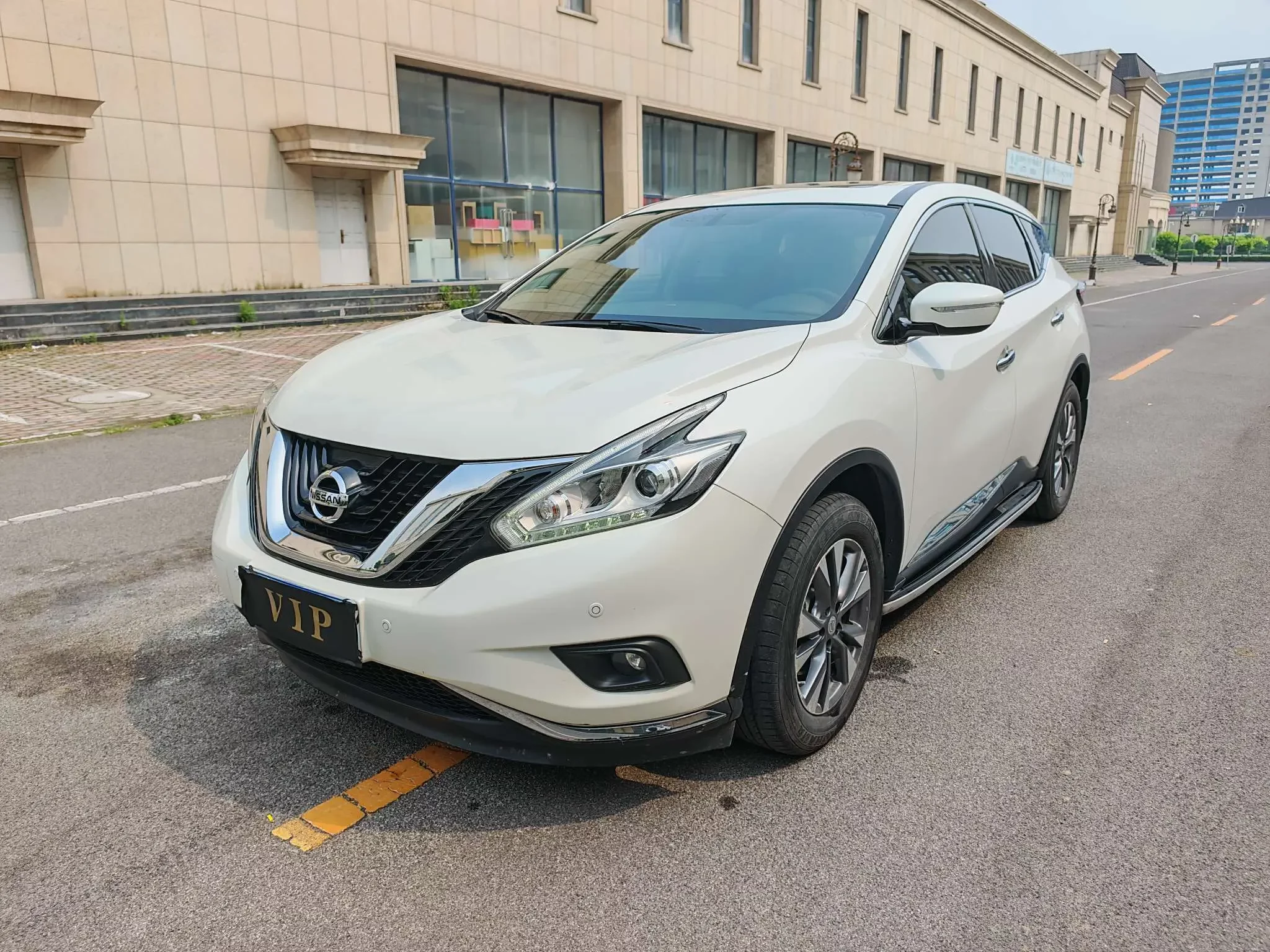 Nissan Murano (Loulan)  из Китая
