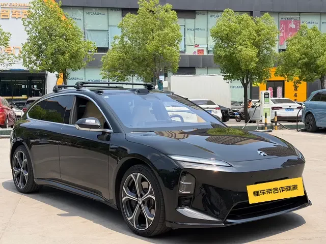 NIO ET5T