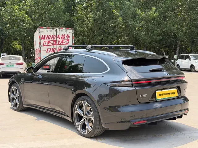 NIO ET5T