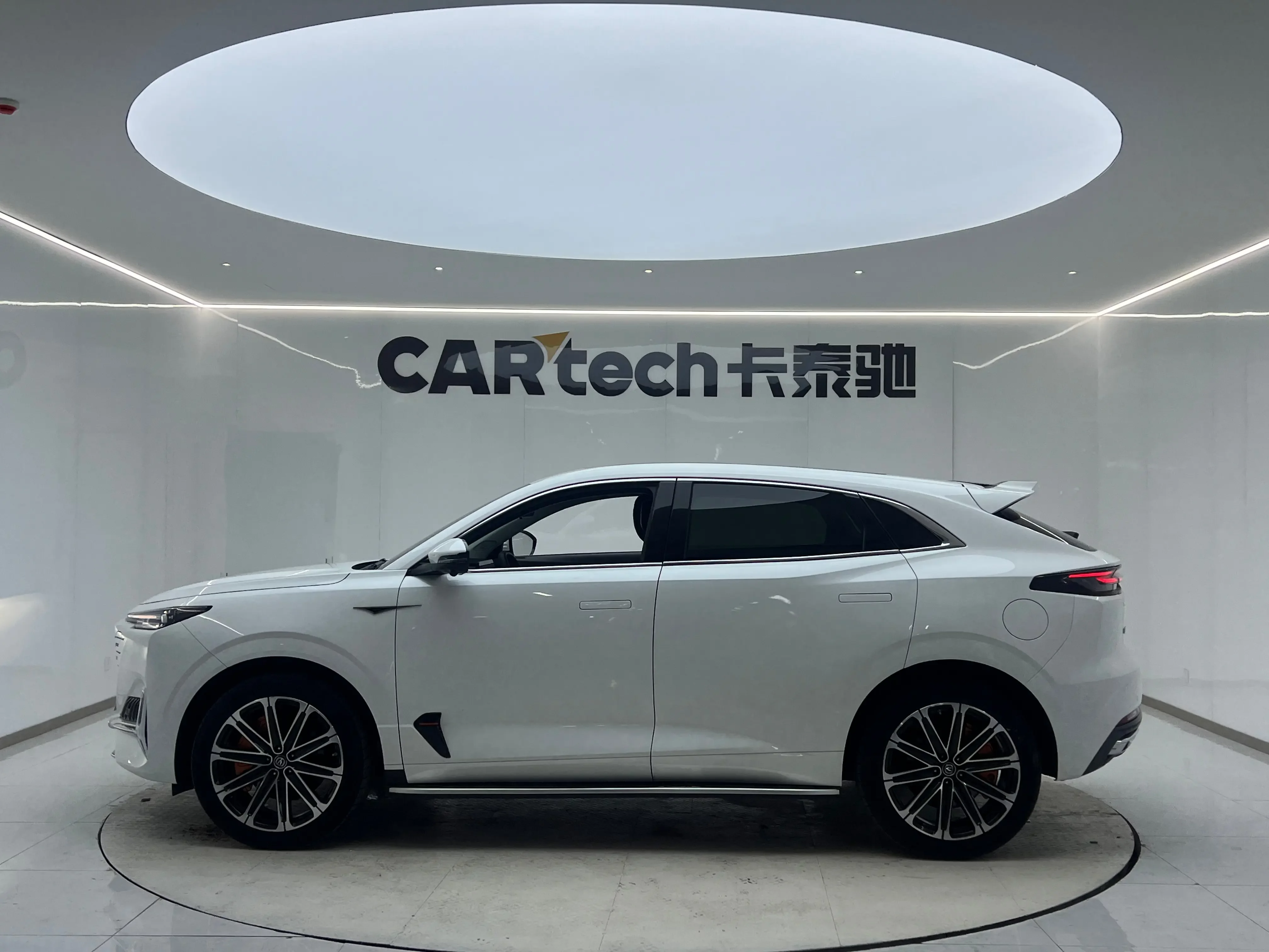 Changan UNI-K smart electronic iDD
