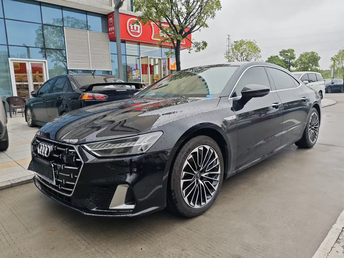 Audi A7L