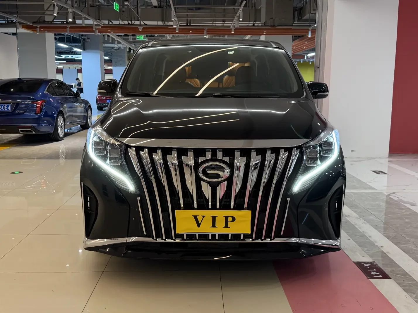 GAC Trumpchi M8  из Китая