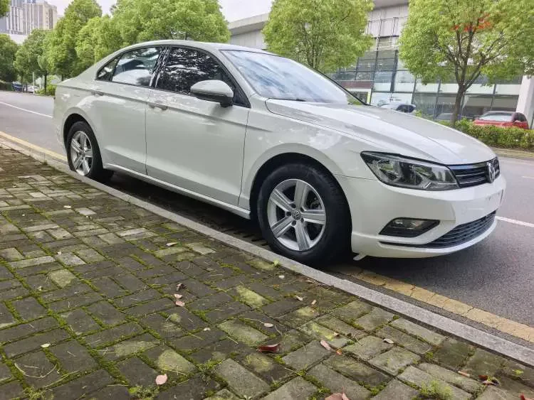 Volkswagen Lamando