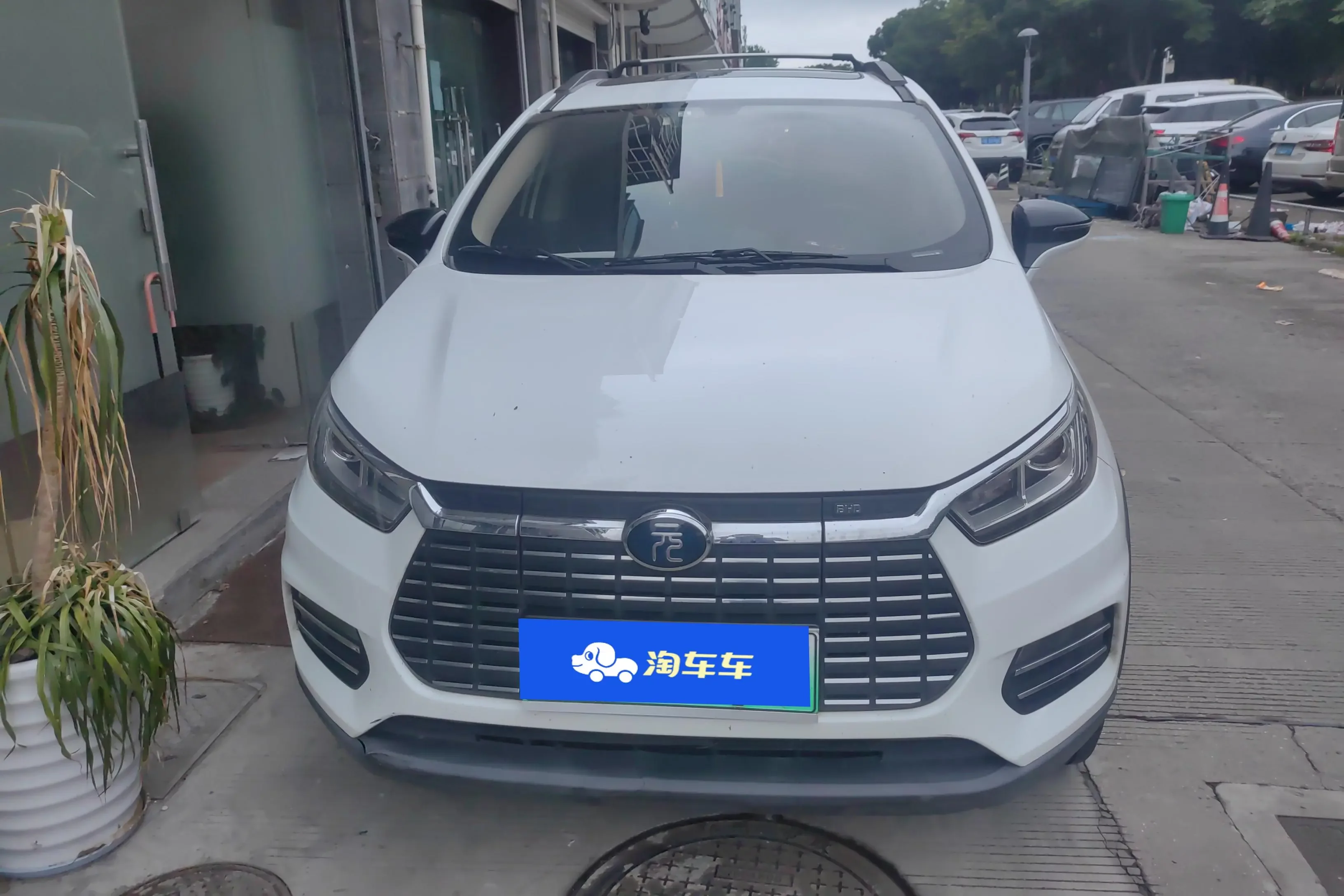 BYD Yuan EV