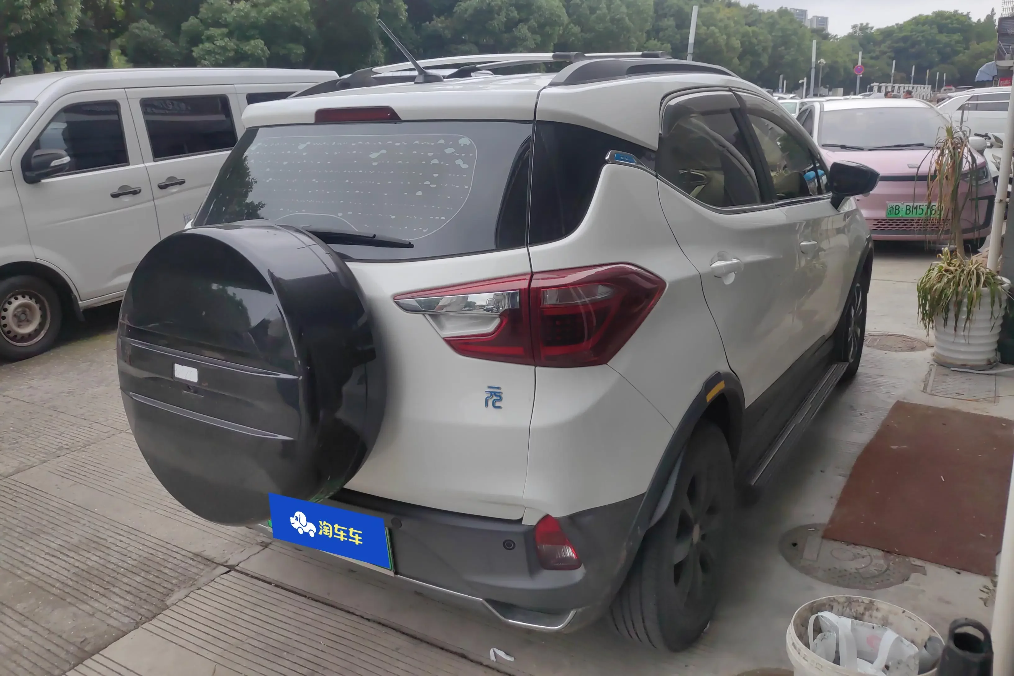 BYD Yuan EV