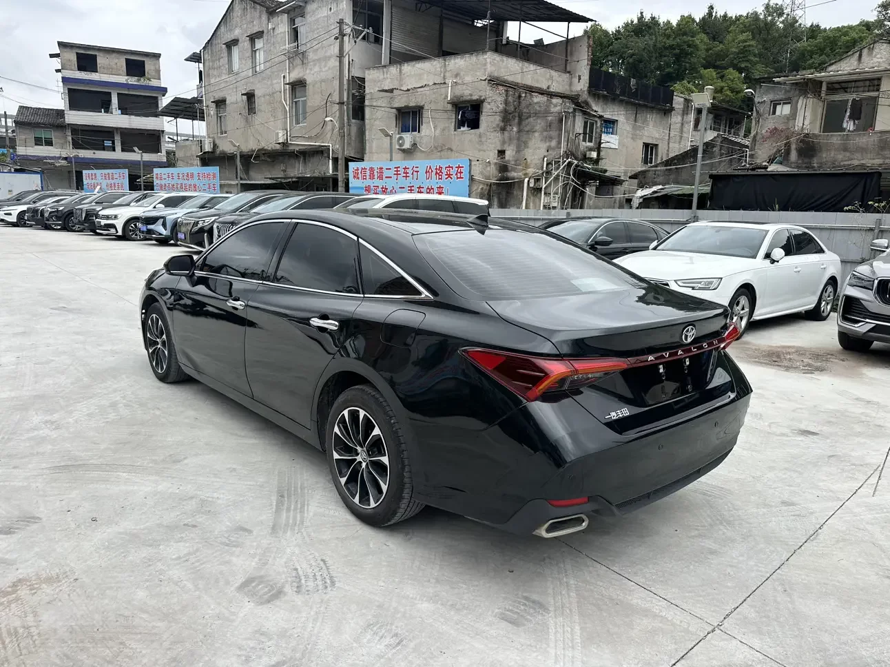 Toyota Avalon