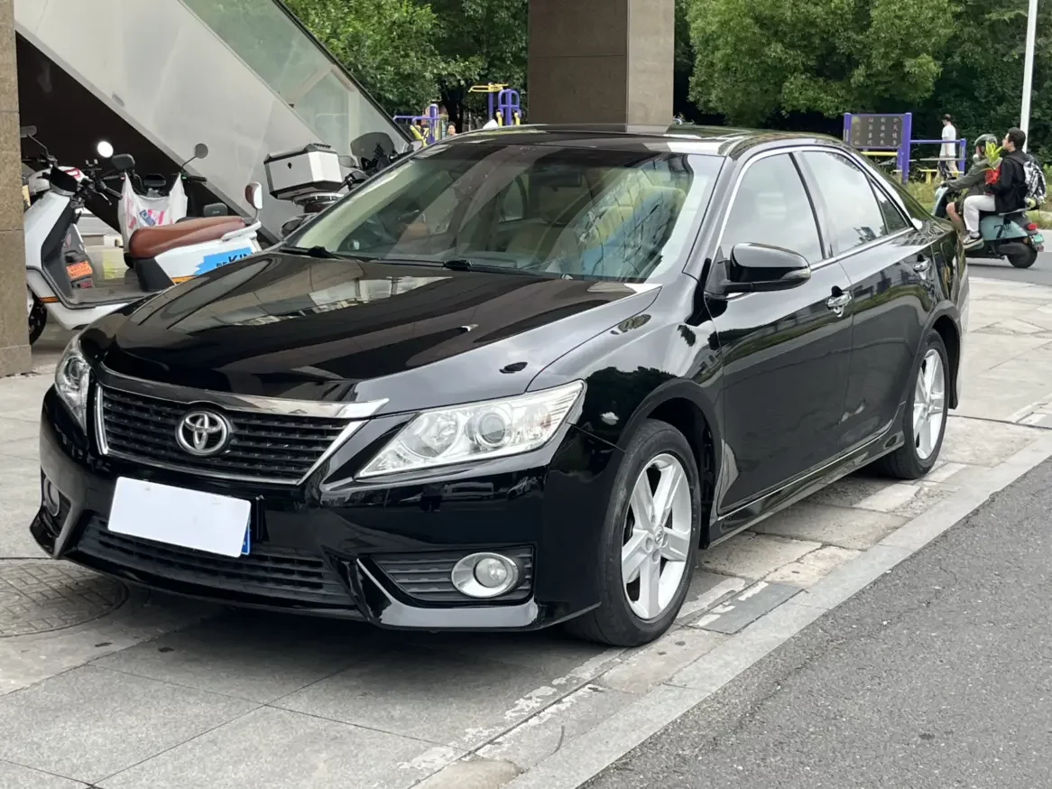 Toyota Camry  из Китая