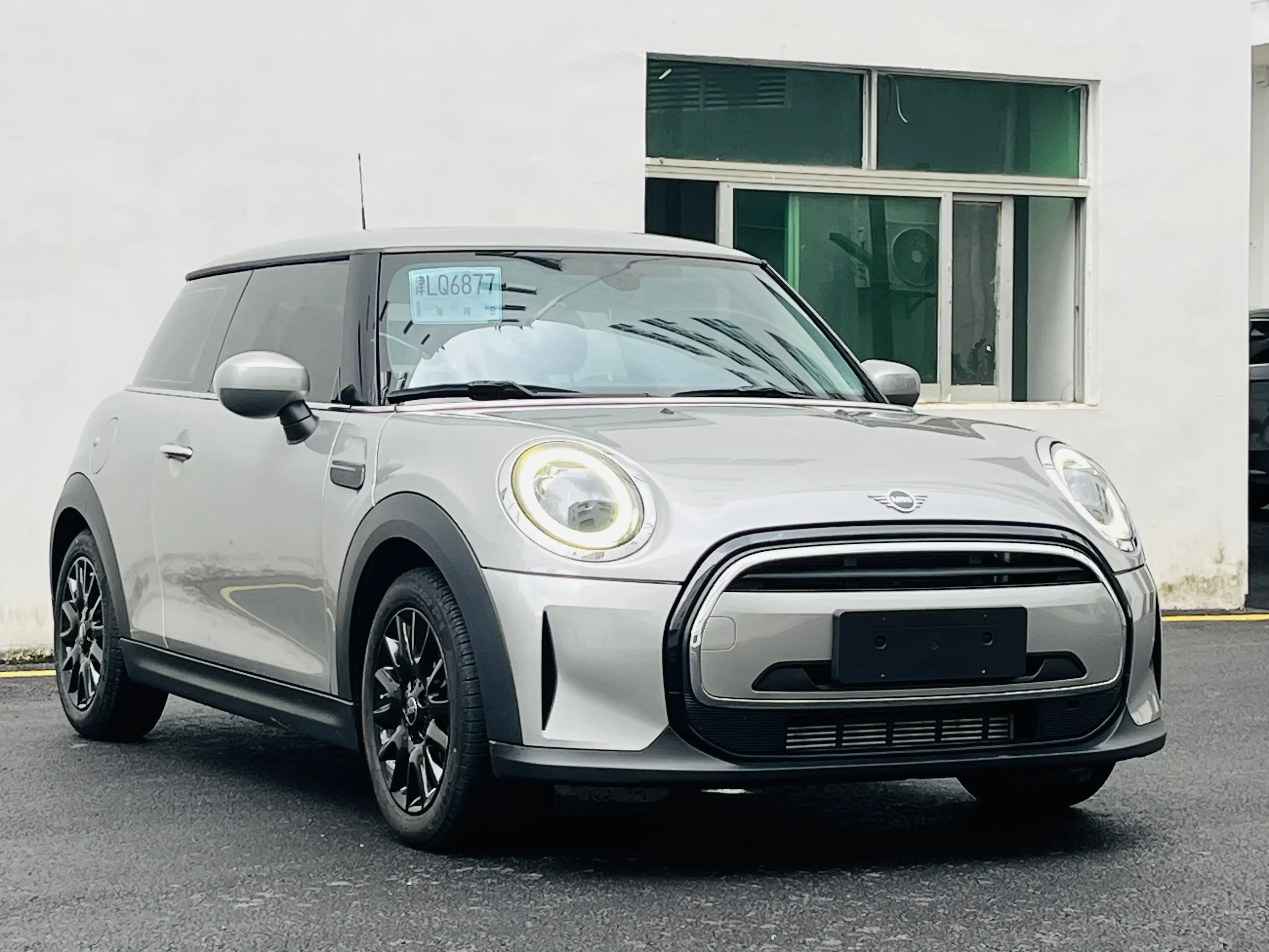 MINI 