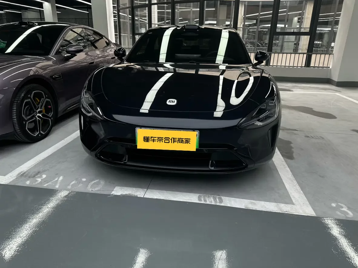 Xiaomi car Xiaomi SU7  из Китая