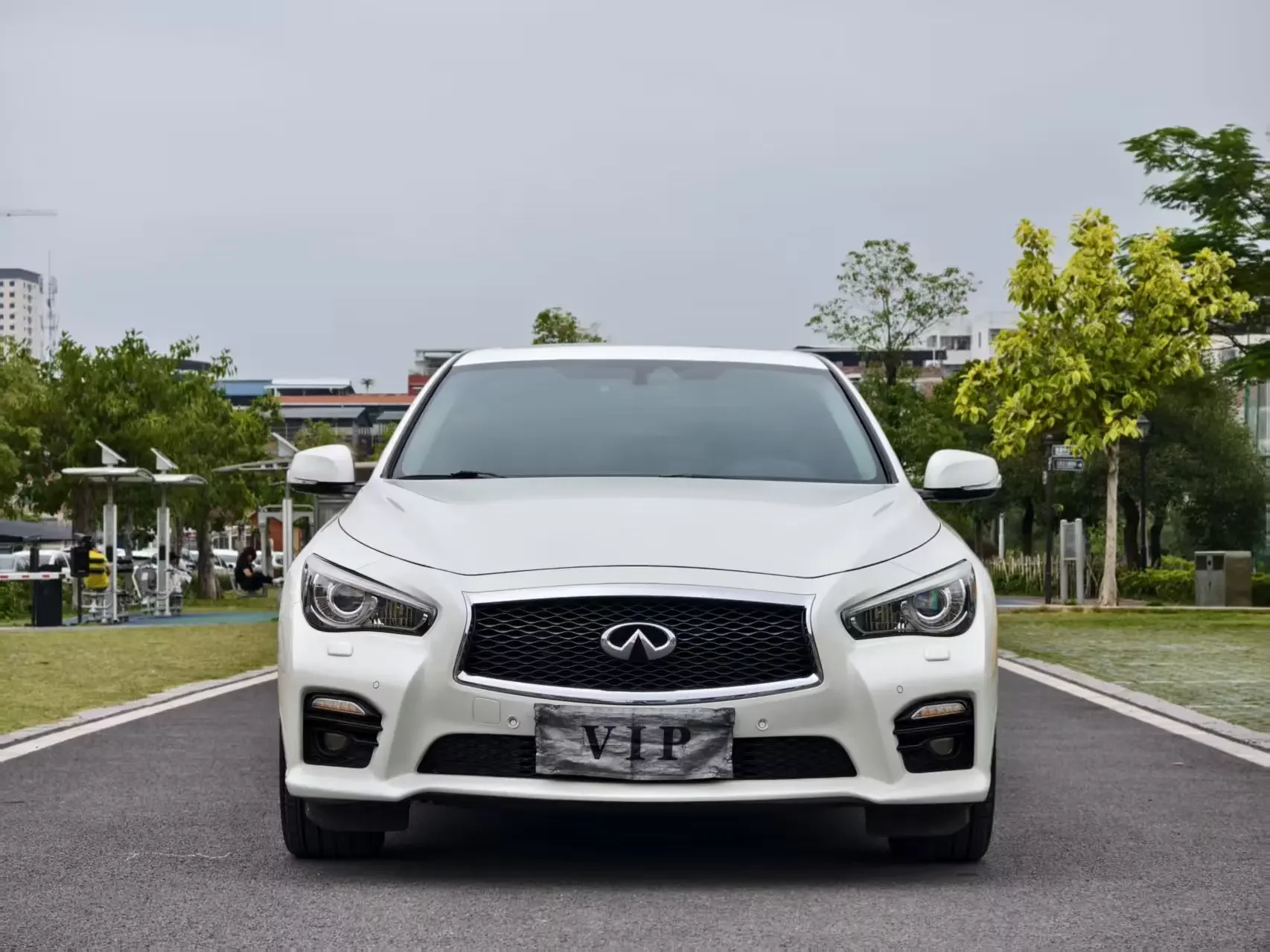 Infiniti Q50L