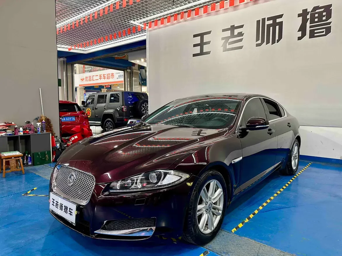 Jaguar XF  из Китая