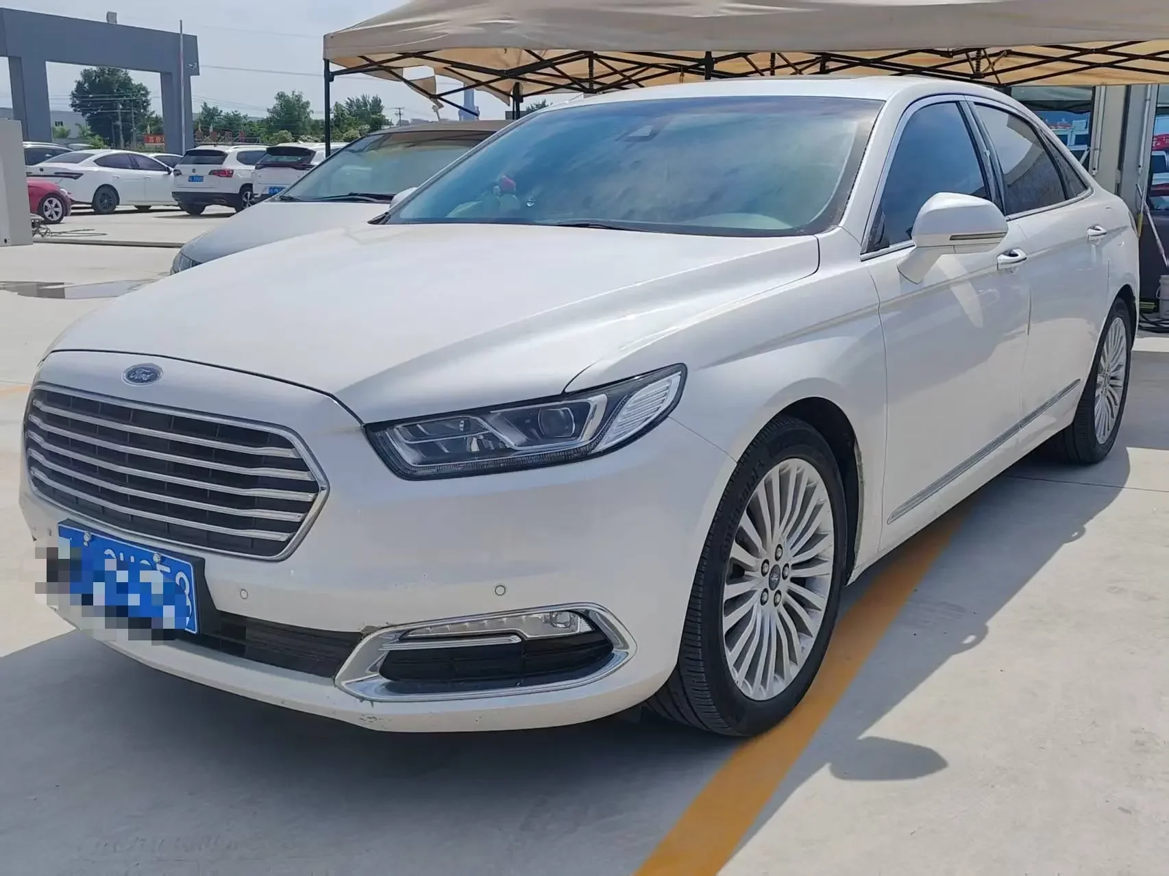 Ford Taurus