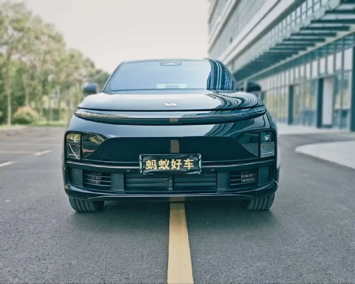 Li L7 (Ideal L7)  из Китая
