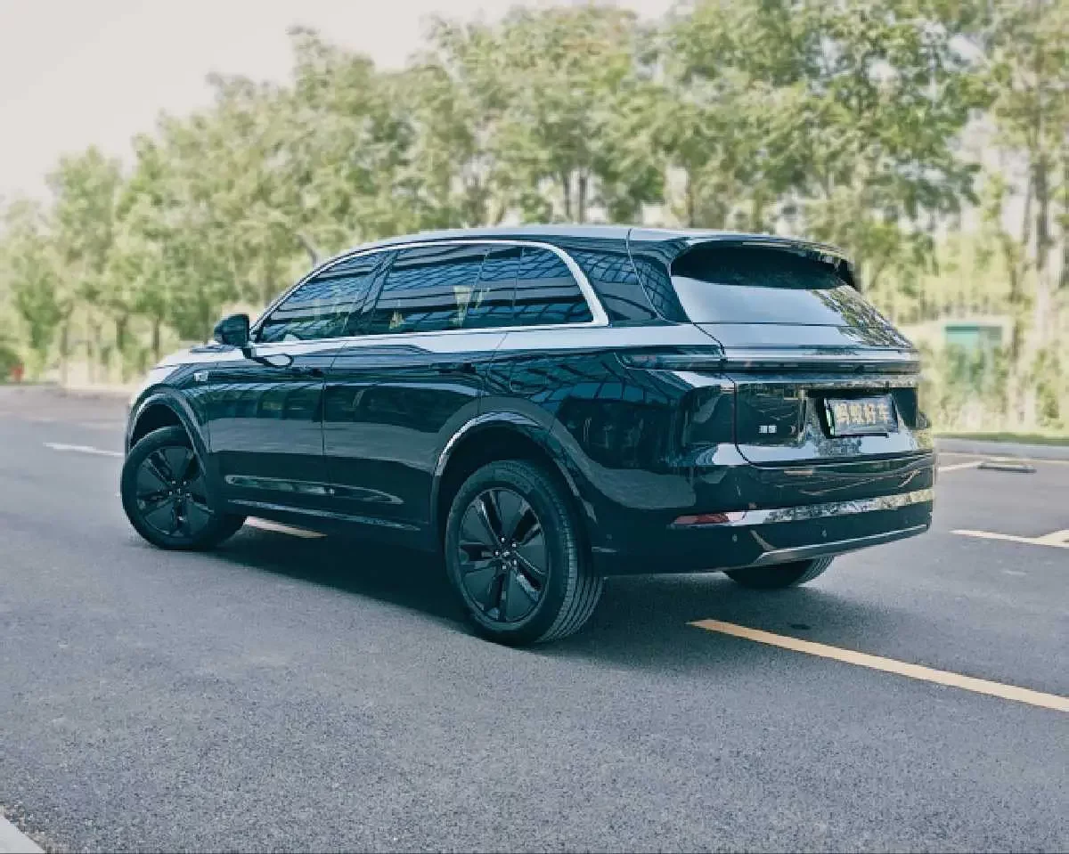 Lixiang L7