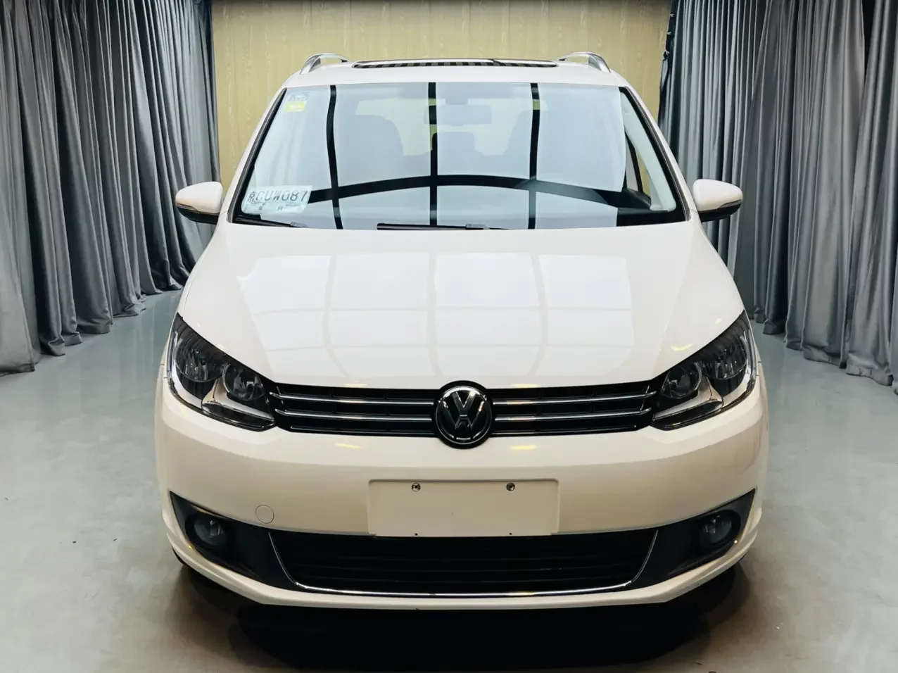 Volkswagen Touran  из Китая