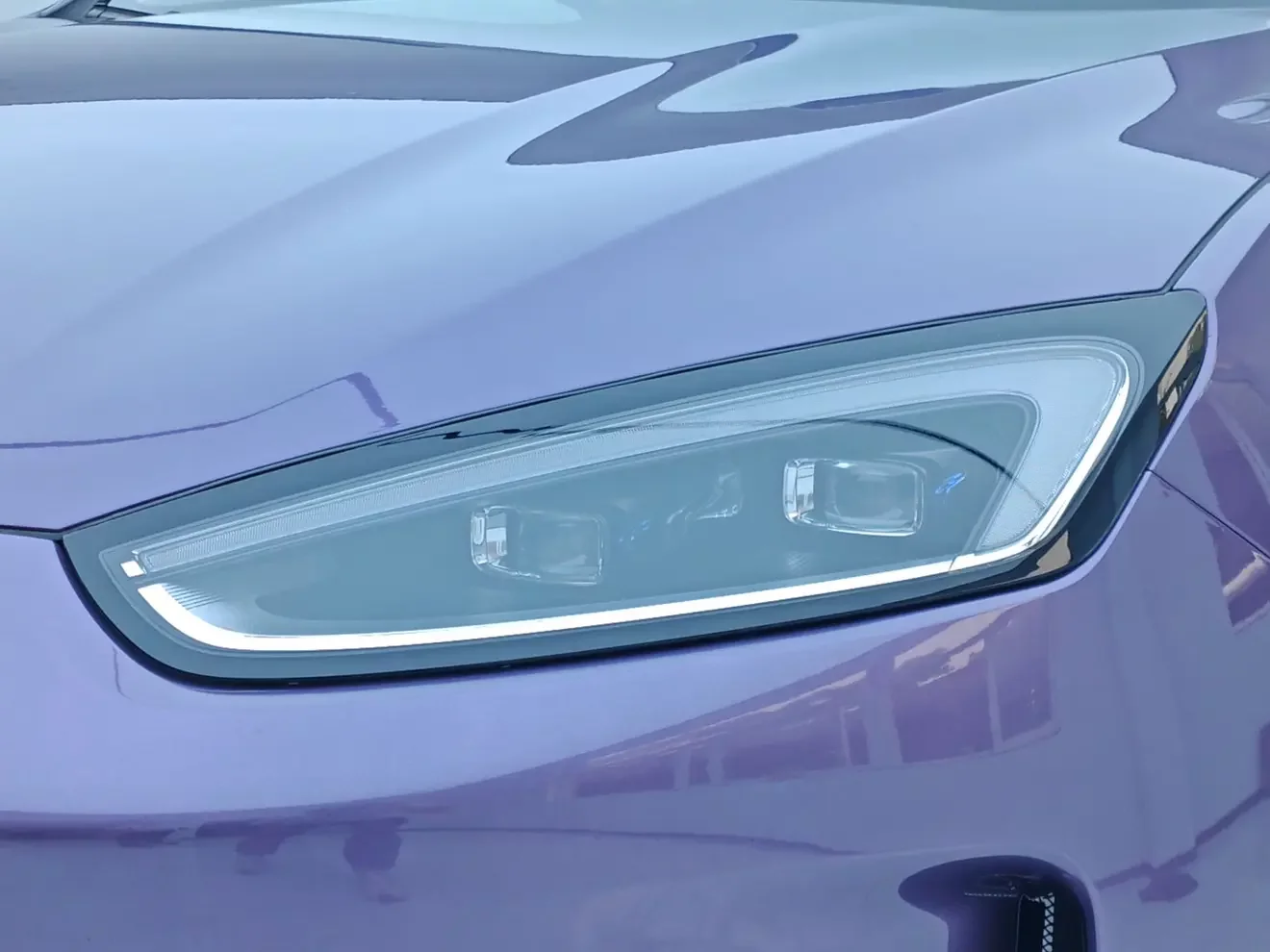 AITO M5