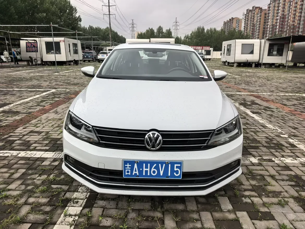 Volkswagen Sagitar
