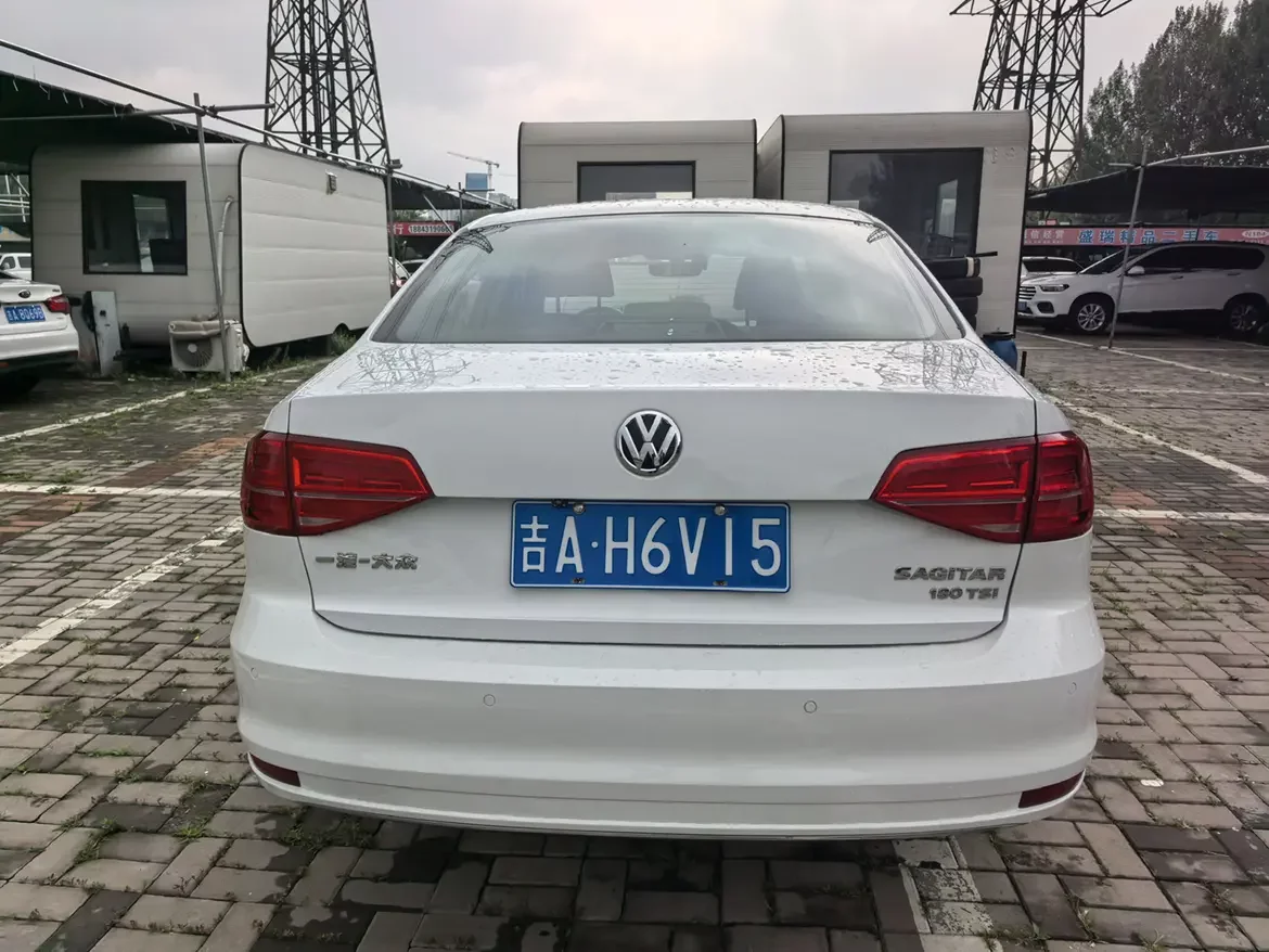 Volkswagen Sagitar