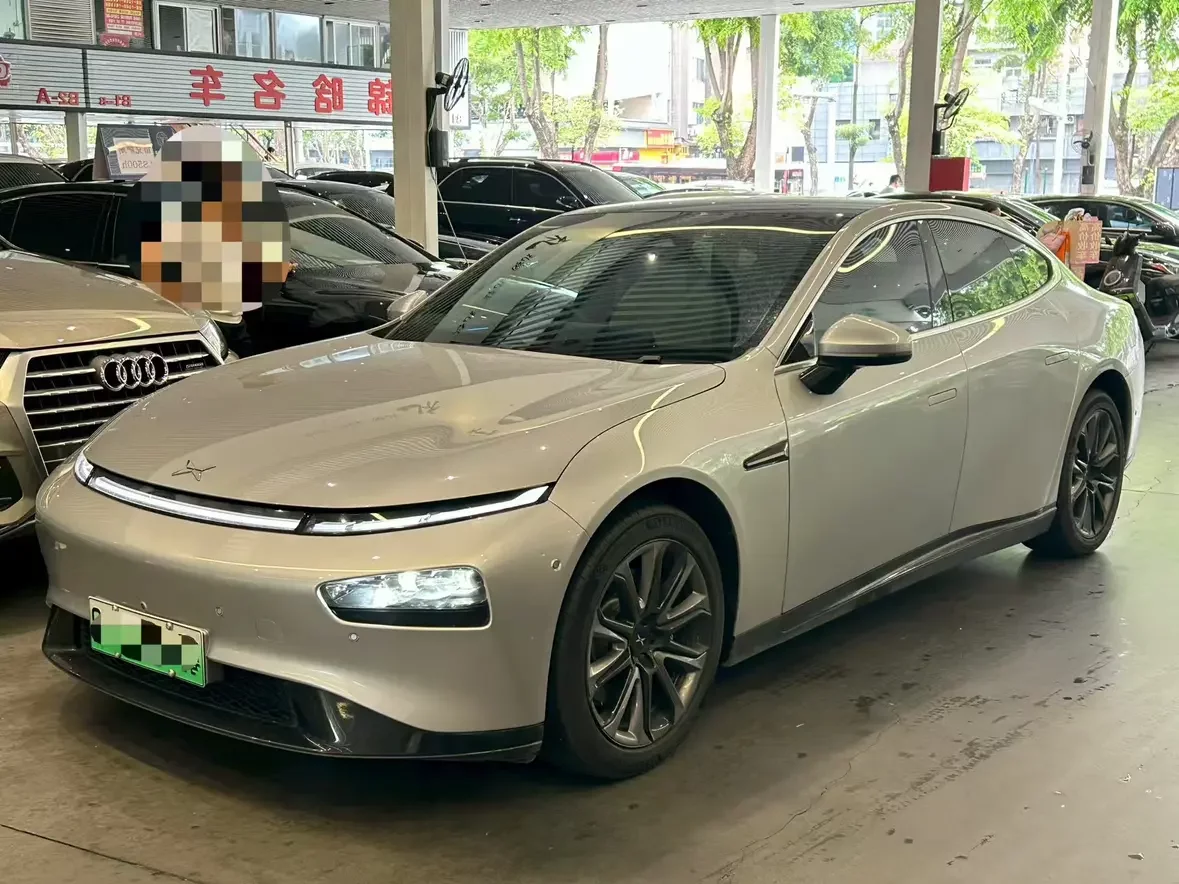 Xpeng P7