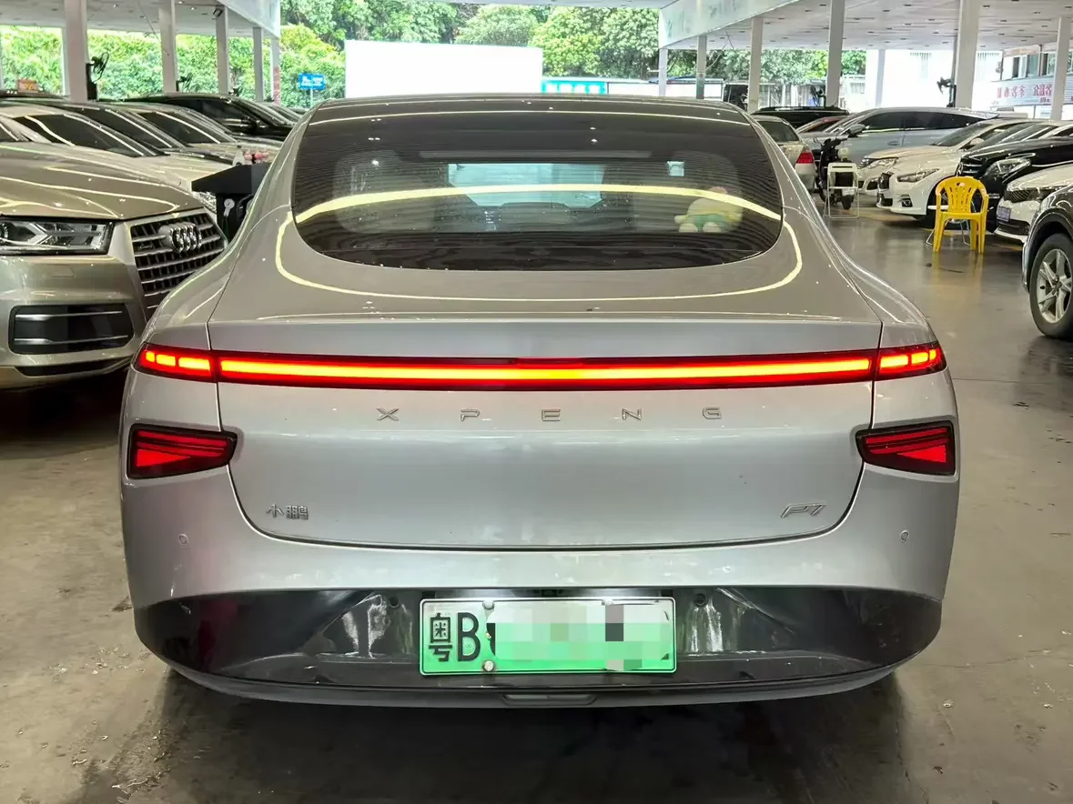 Xpeng P7