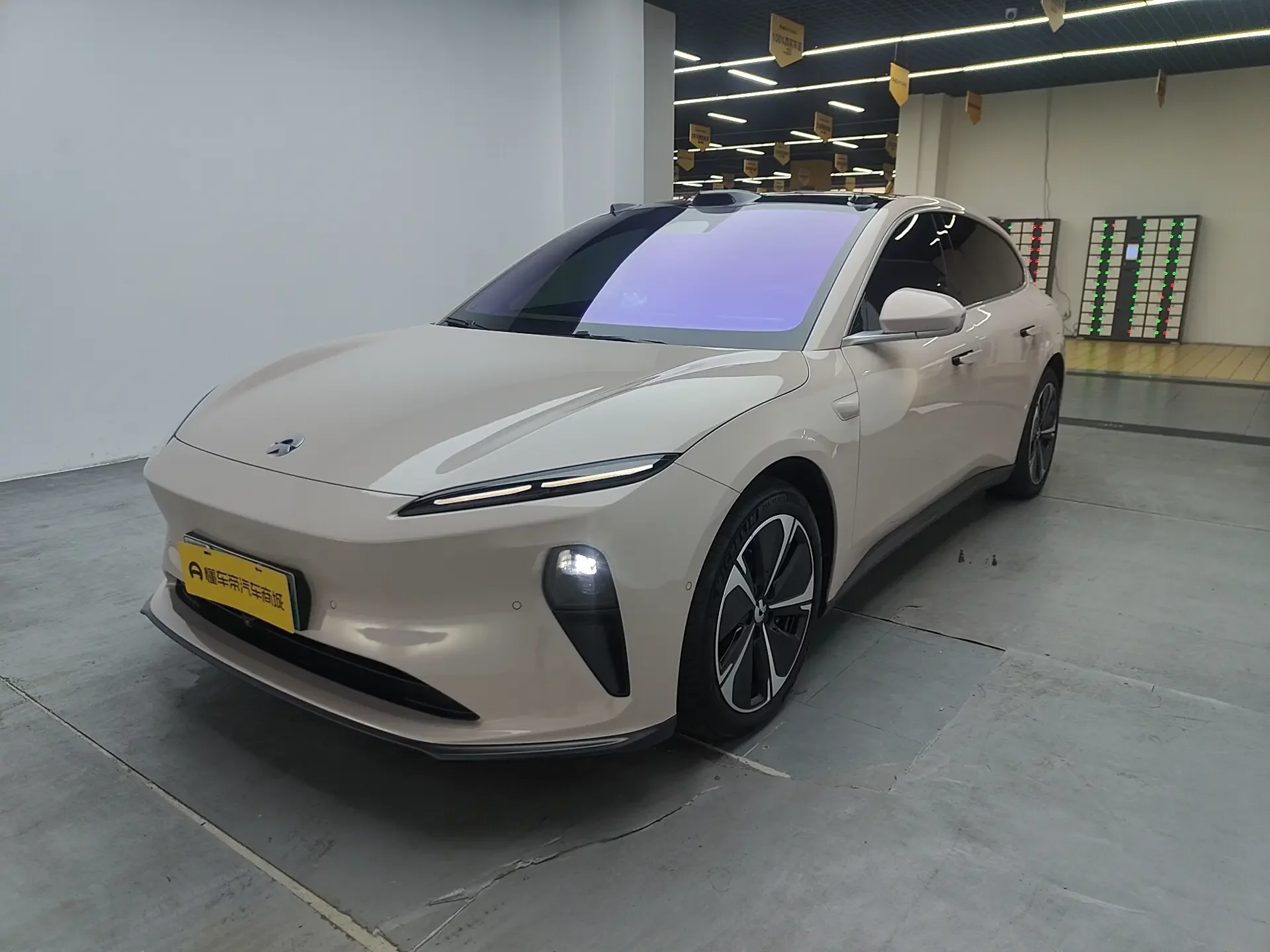 NIO ET5T  из Китая