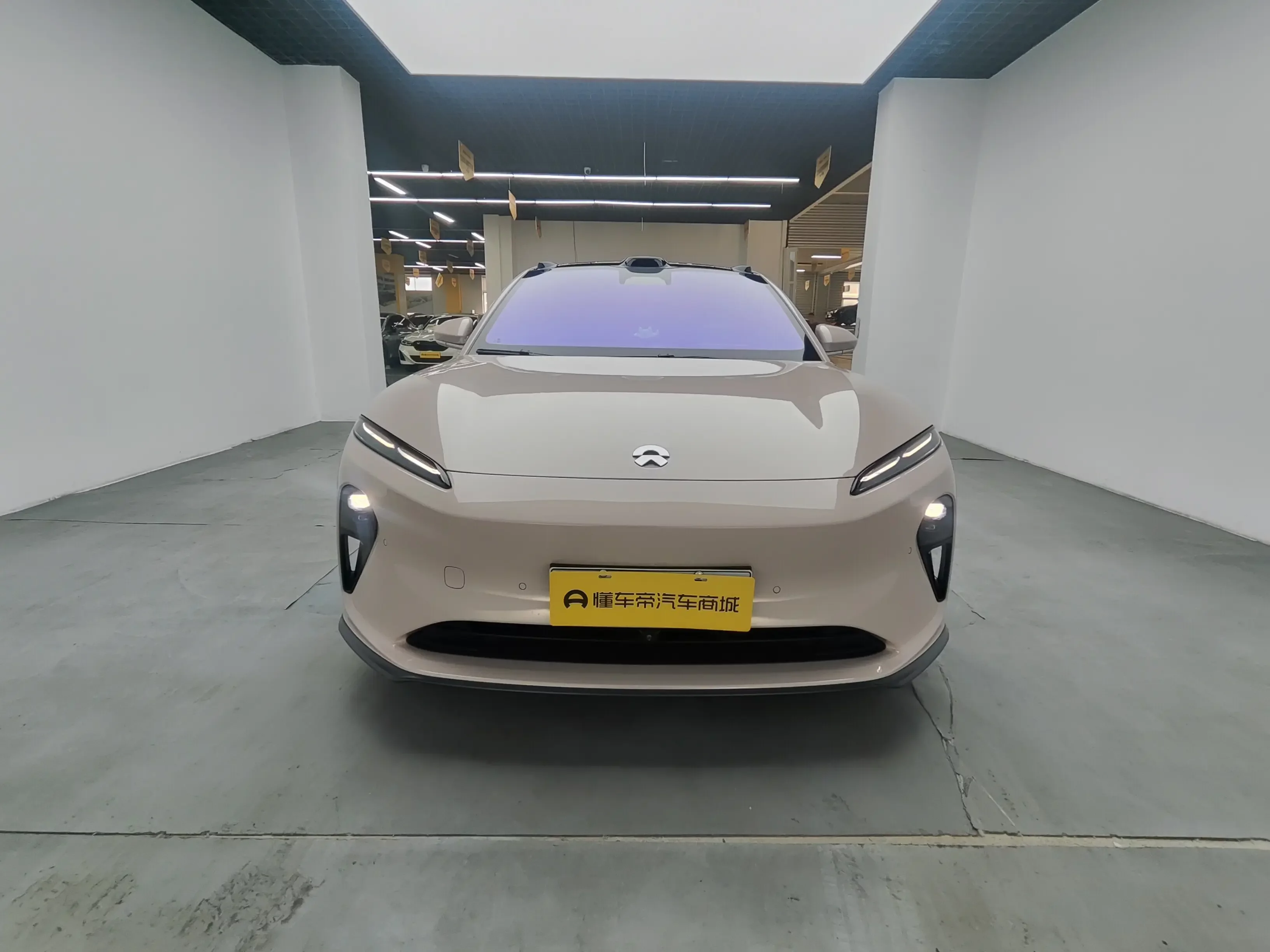 NIO ET5T  из Китая