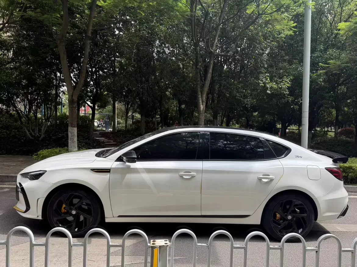 MG 6