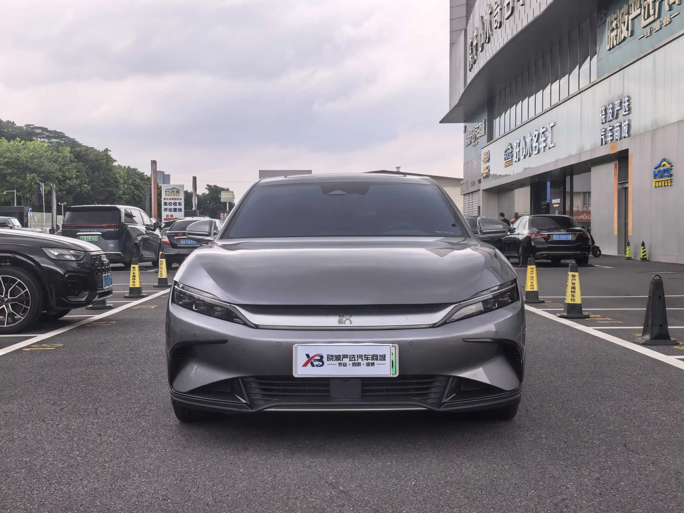 BYD Han EV