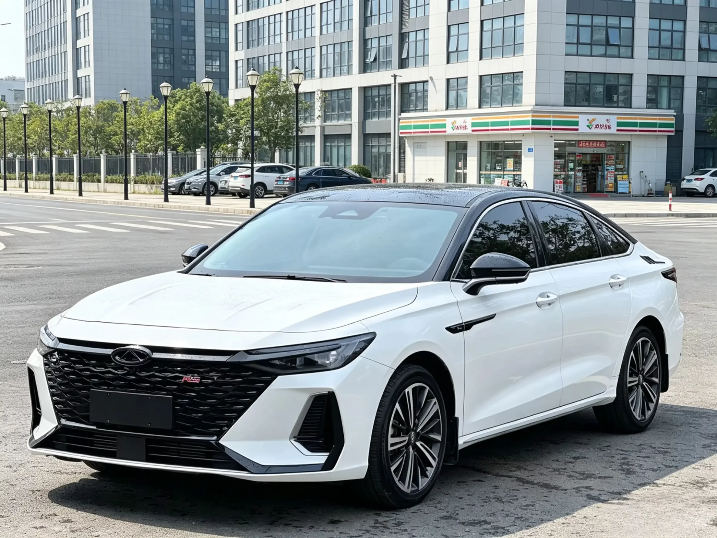 Chery Arrizo 8
