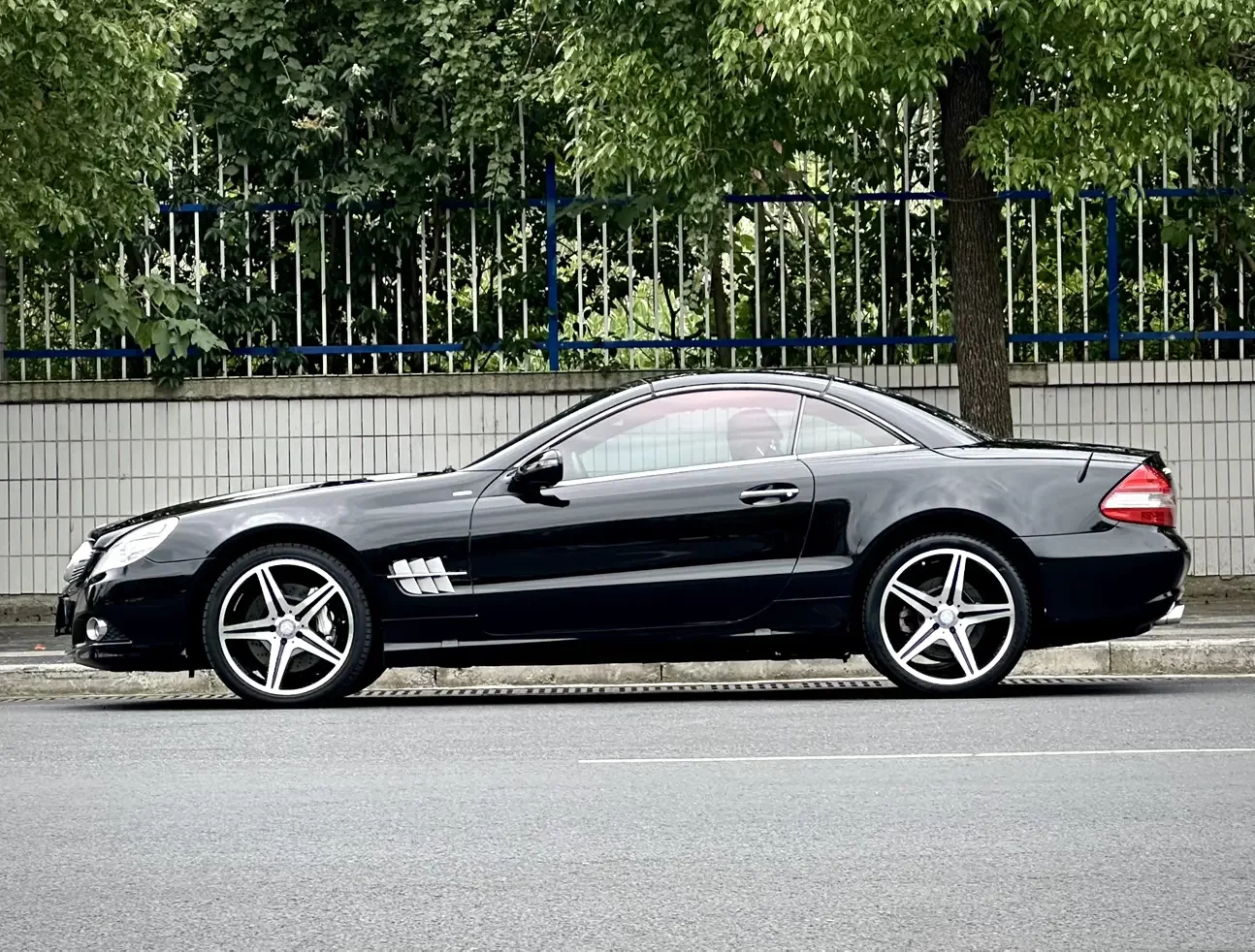 Mercedes-Benz SL Class