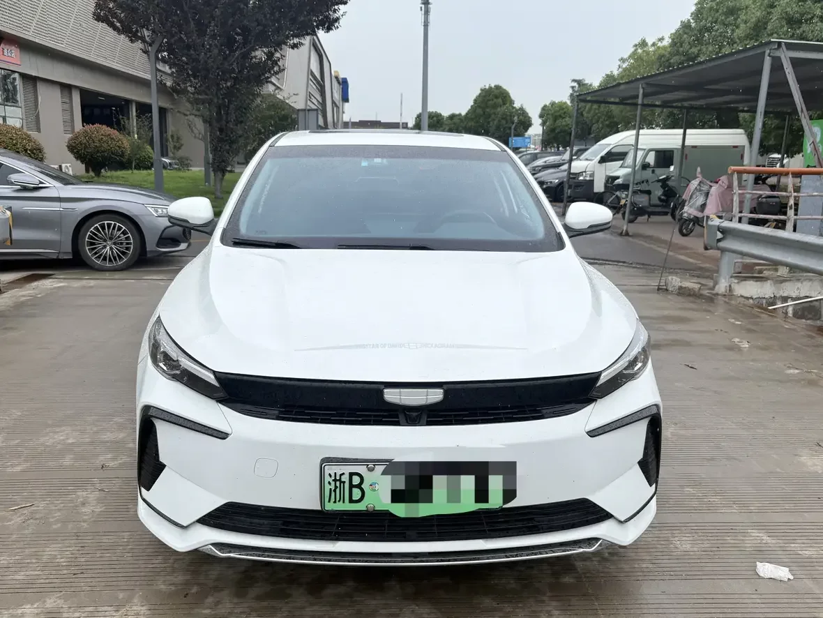 Geely Emgrand L HiP