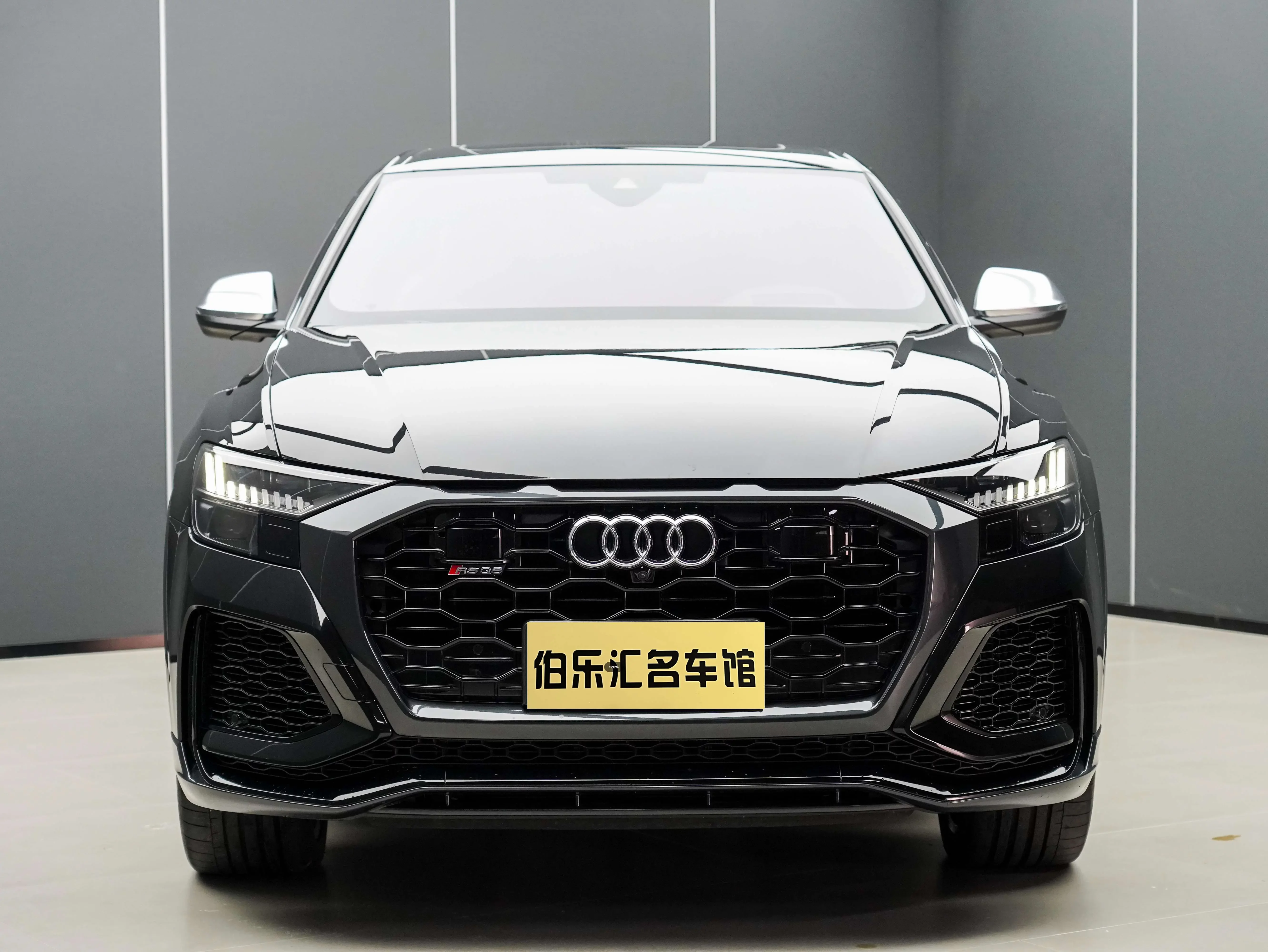 Audi RS Q8
