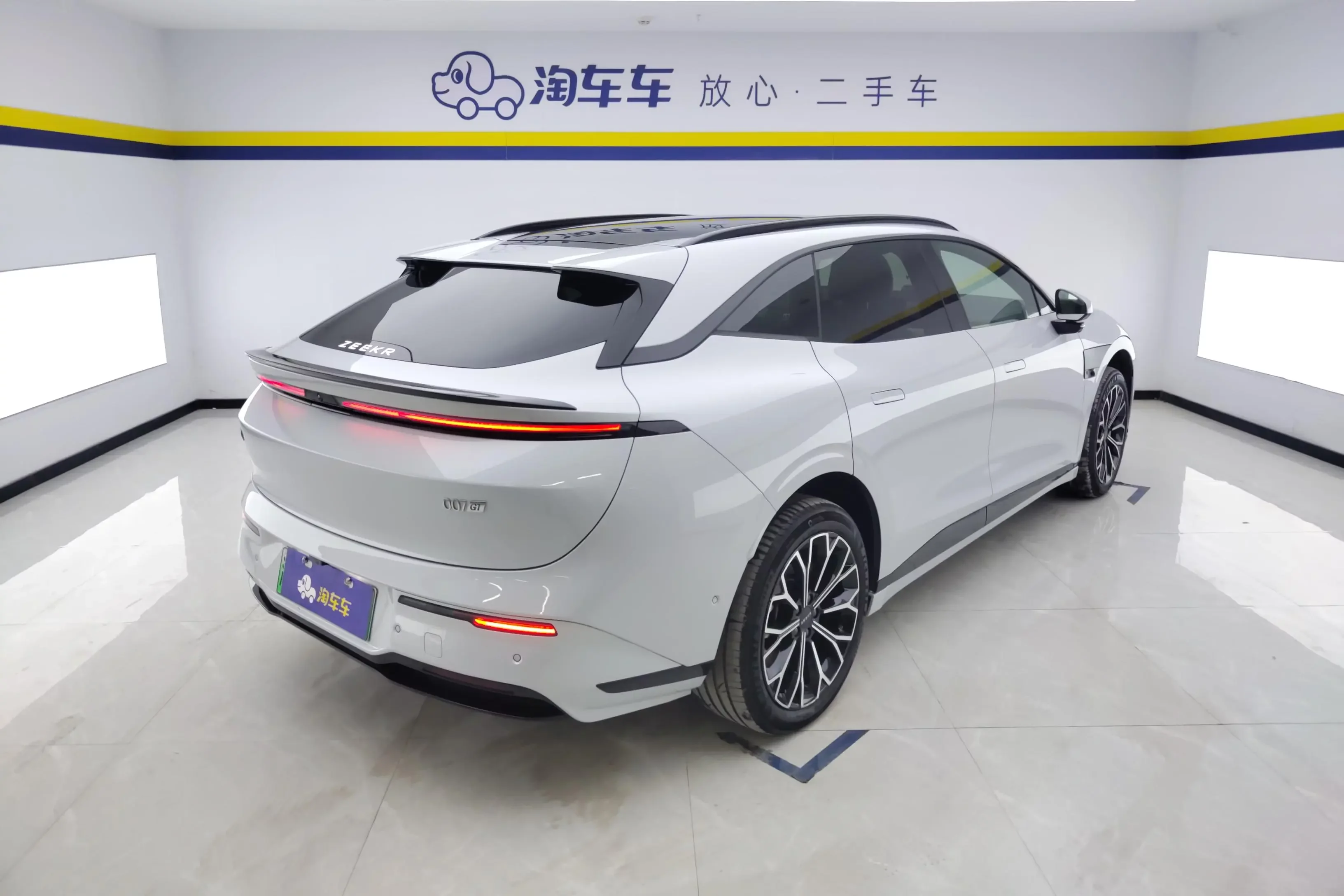 ZEEKR 007GT
