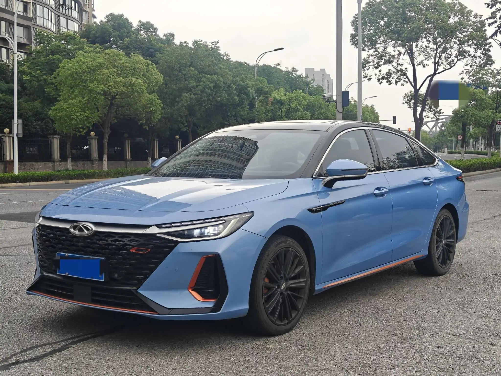 Chery Arrizo 8