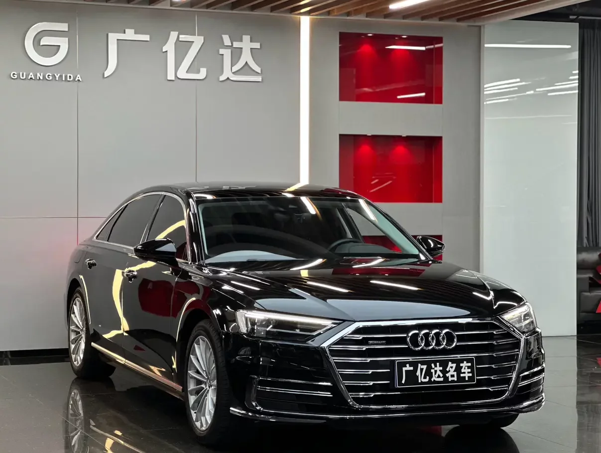 Audi A8
