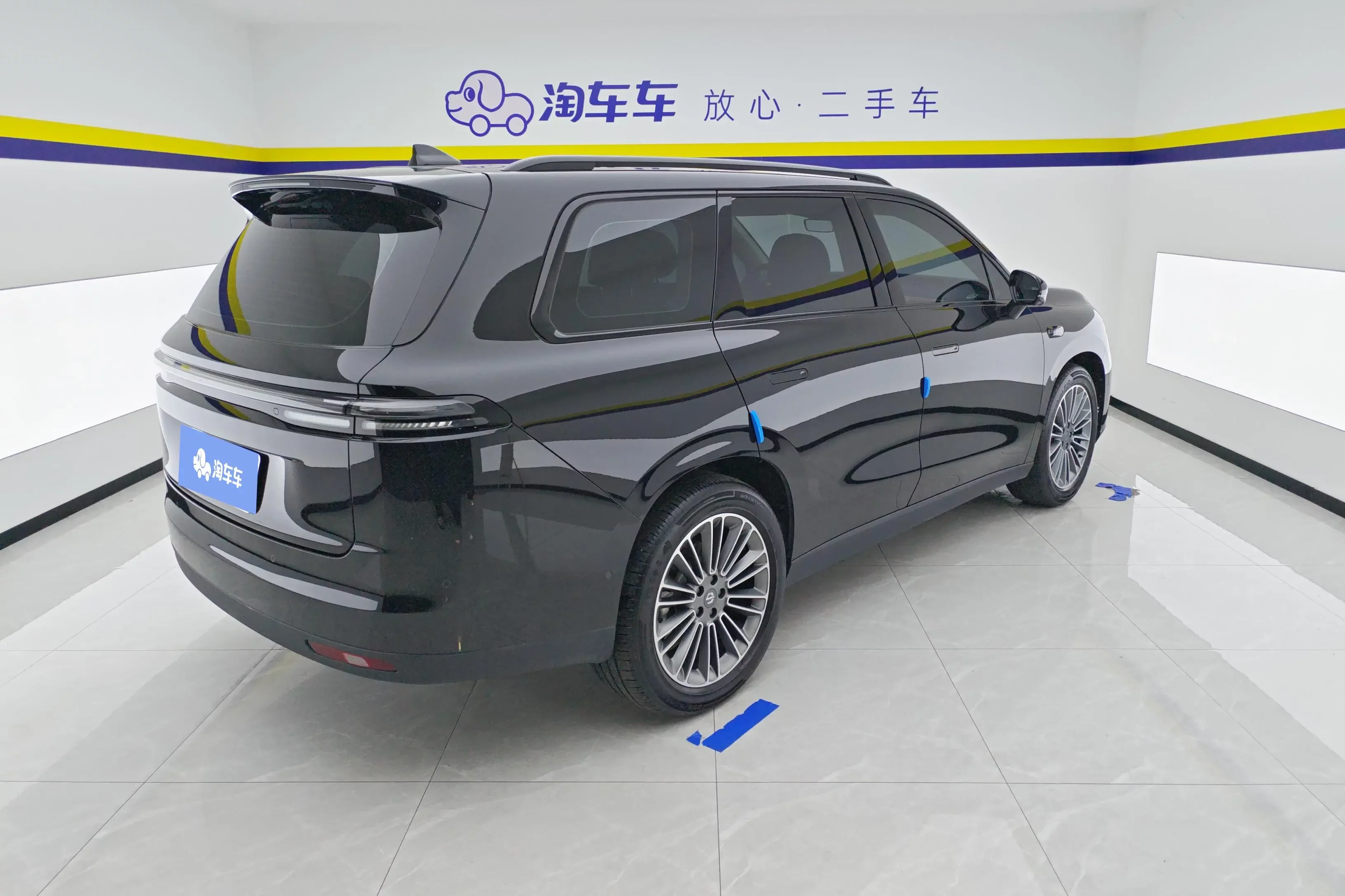 Leapmotor C16