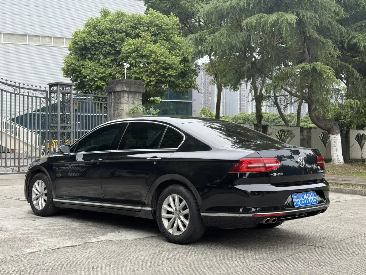 Volkswagen Magotan