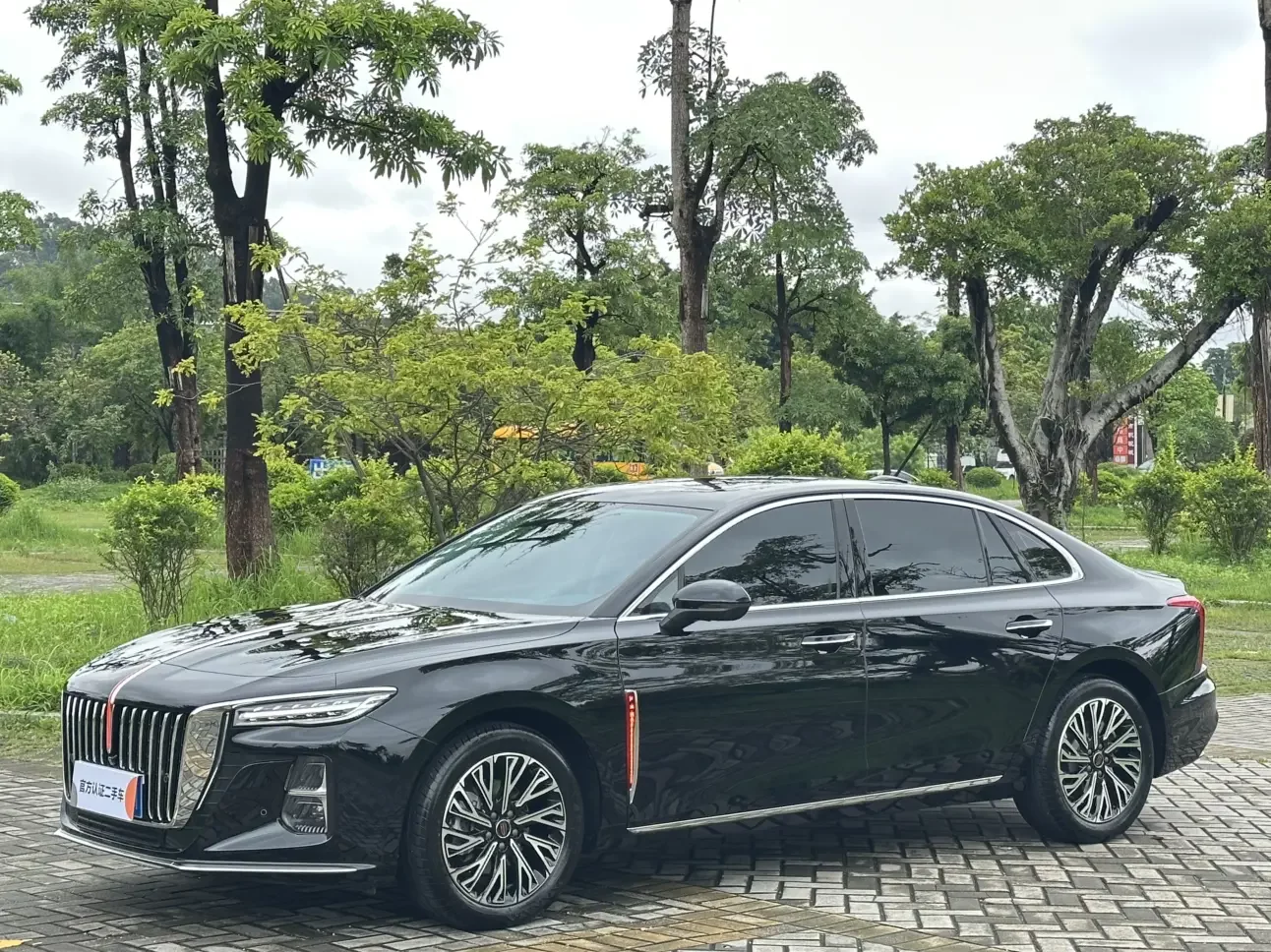 Hongqi H5