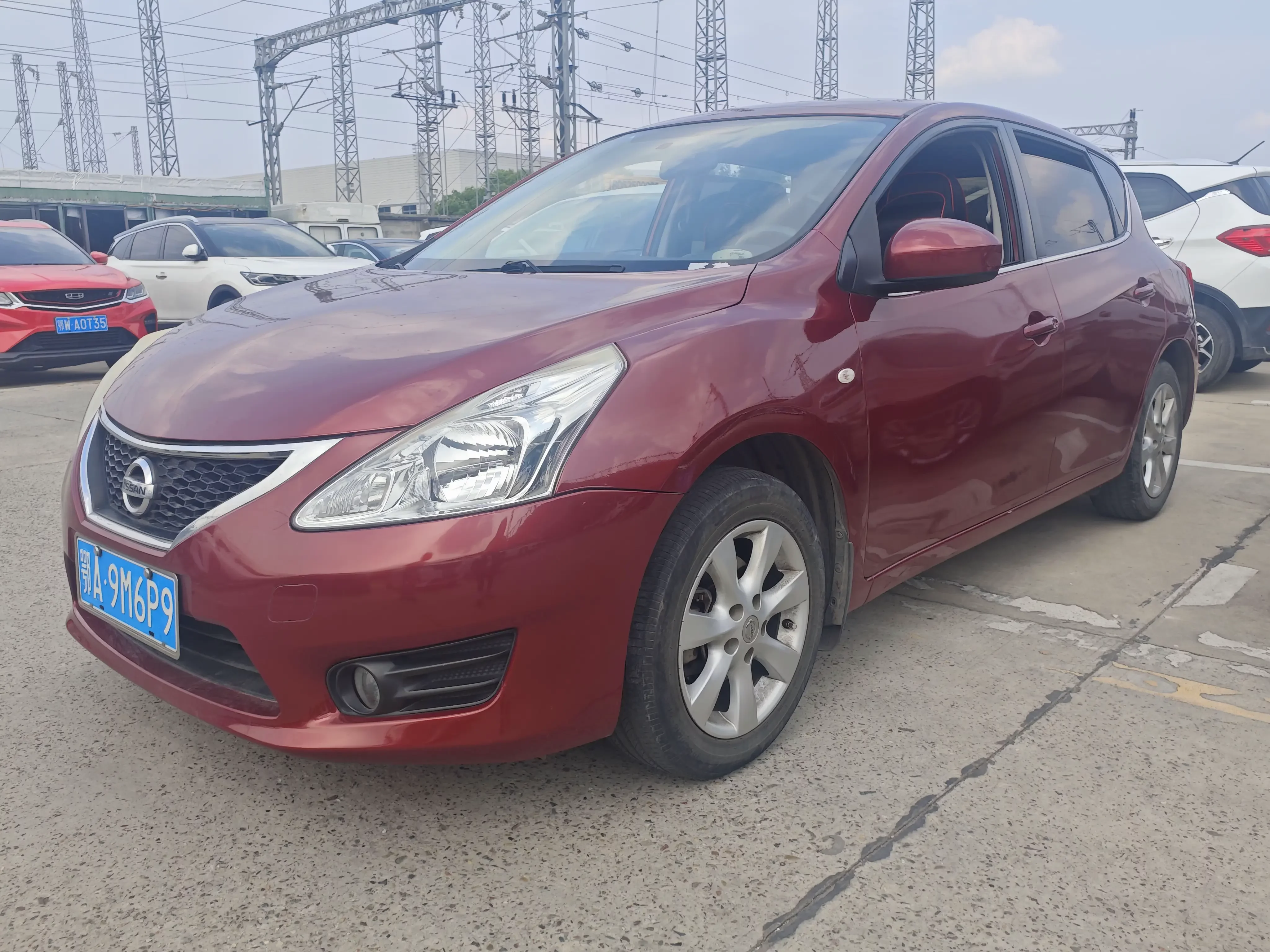 Nissan Tiida