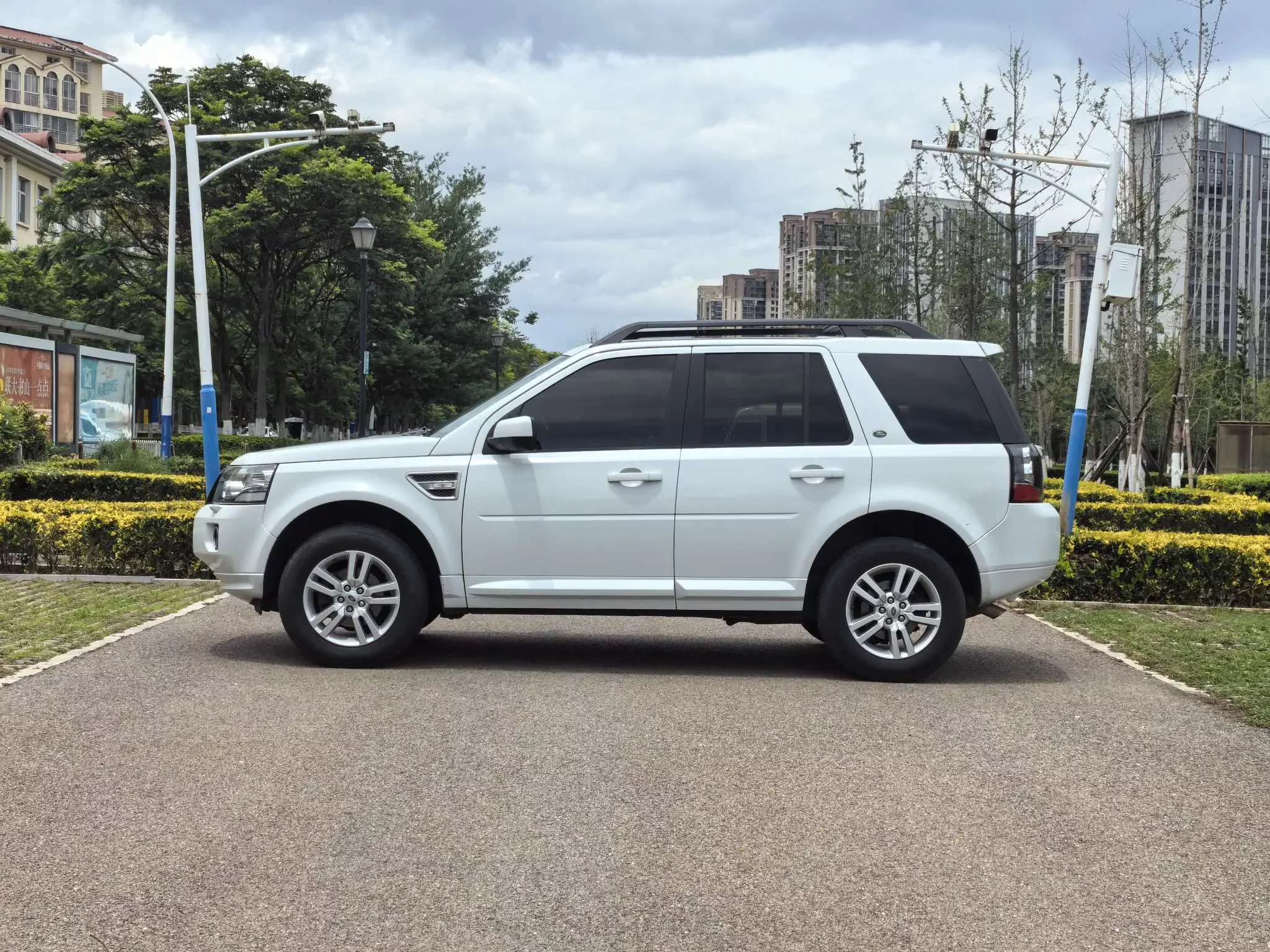 Land Rover Freelander 2