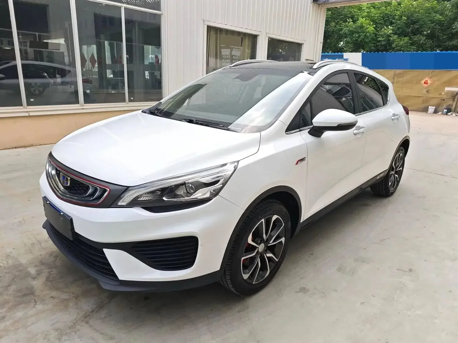 Geely Emgrand GS