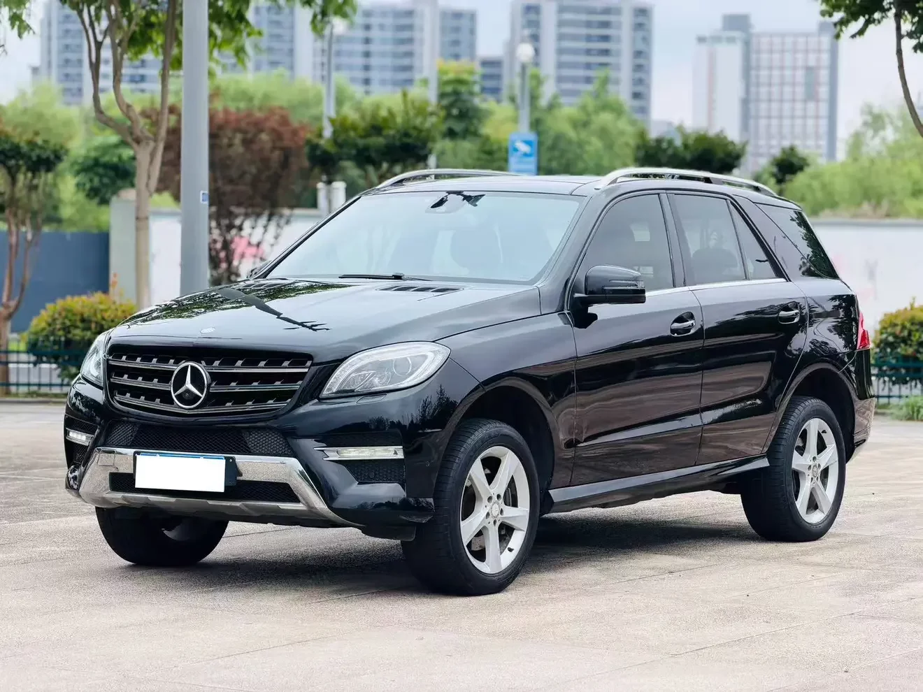 Mercedes-Benz M Class