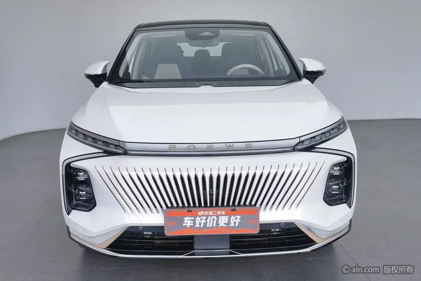 Roewe whale